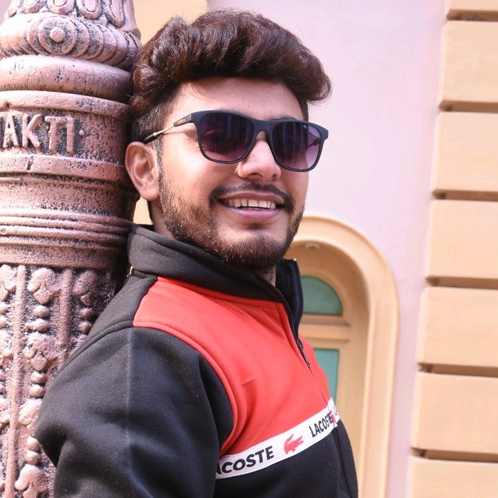 ▷ 😍❤️😘🙈 @rishabh__d - TikTok