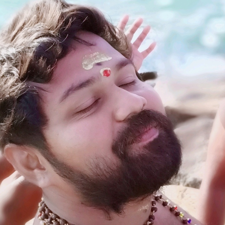 கணேஷ்குமரன்