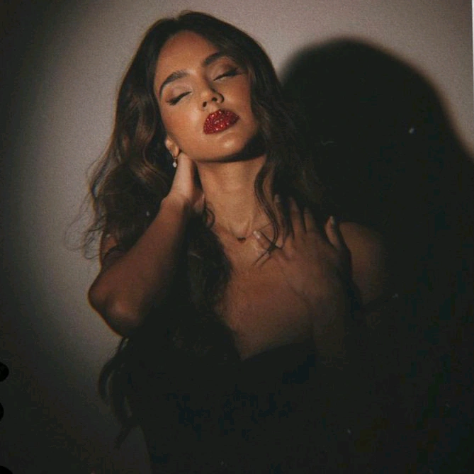 ~𝙀 𝙎 𝙃 𝘼🦋 - suara asli