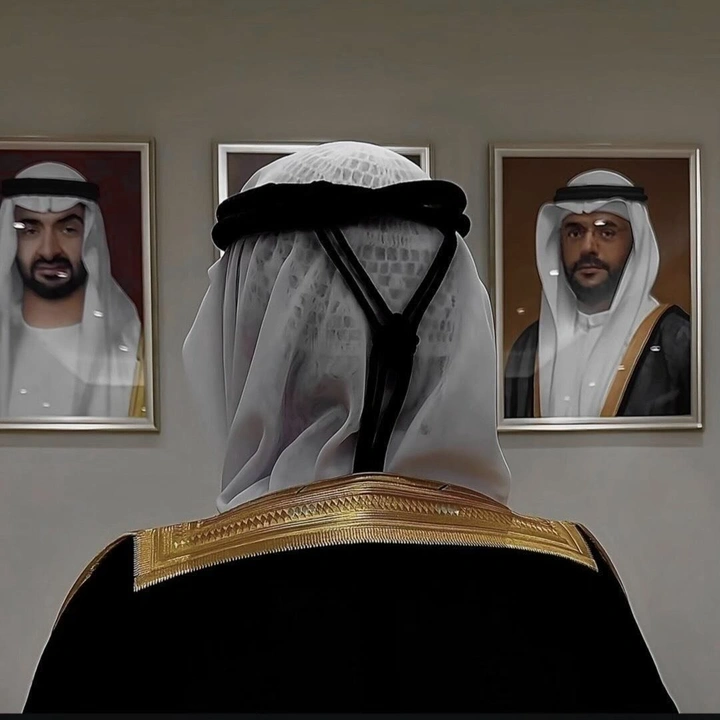 👨🏻‍✈️ - ً