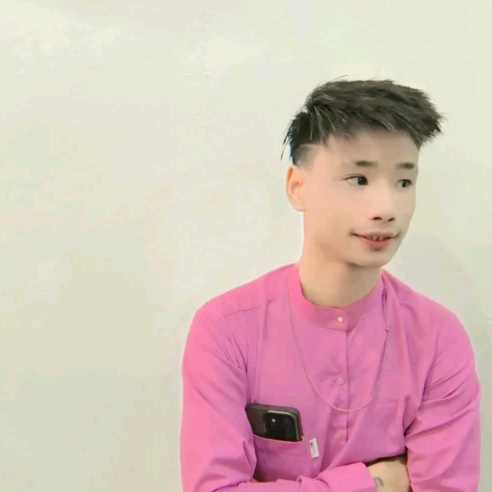 @mgnyeinzawoo