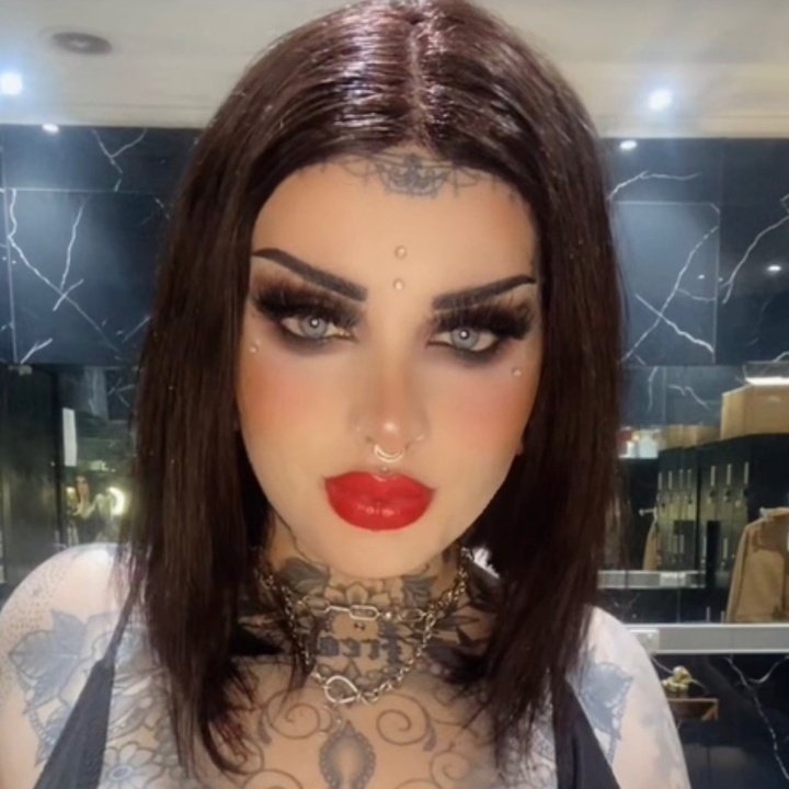 🦄 @chloecoven - Chloe Coven - TikTok