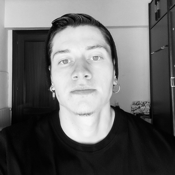 Manuel Alvarez©️ - suara asli