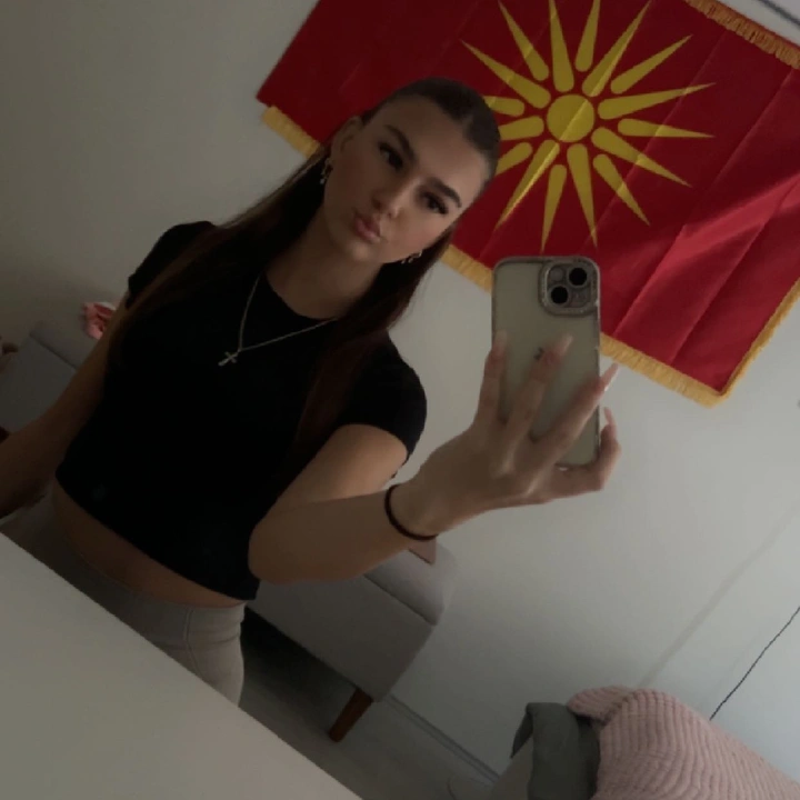 @emiliatnk