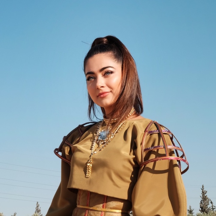 Dana Salah    دانا صلاح - suara asli