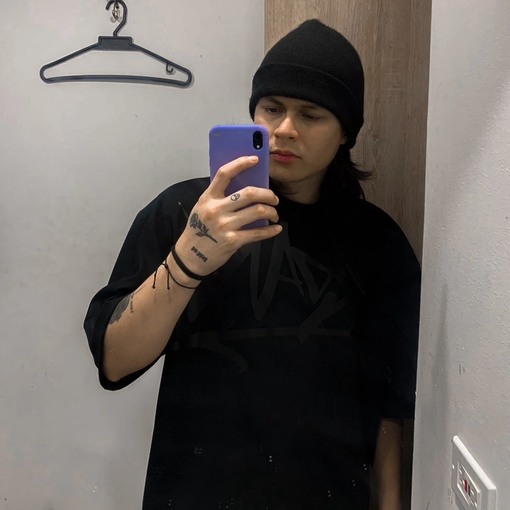 𝙇𝙞𝙧𝙮𝙘𝙨 𝘼𝙣𝙙𝙧𝙚𝙨🫀 - suara asli