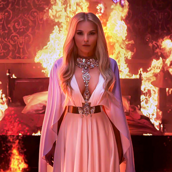 В друг живот