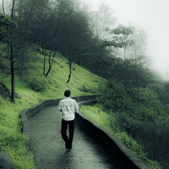 āĻā§āĻŦāύ⧠āĻāϞāĻžāϰ āĻĒāĻĨā§ āĻ
āύā§āĻā§āĻ āĻāώā§āĻ āĻĻāĻŋāĻŦā§.