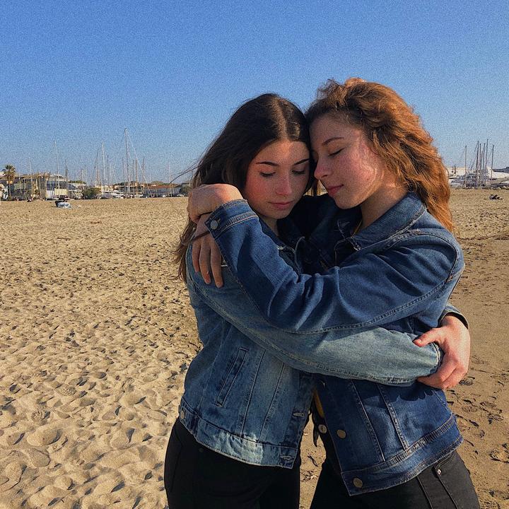 Linda e Sofia💜 - original sound - linda__sofia
