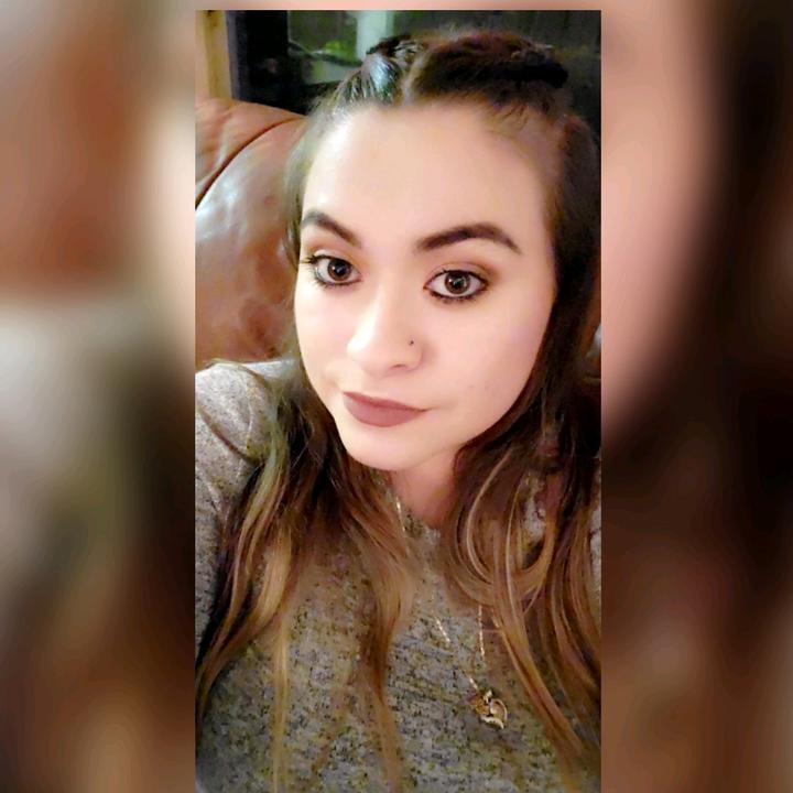 @_vickyesquivel_