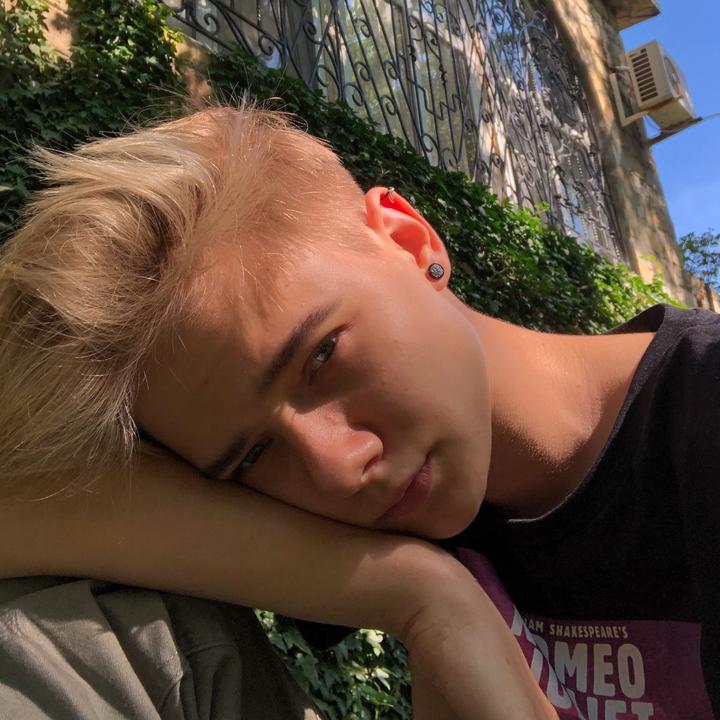 The Profile Image Avatar of pers.02 - pers.02