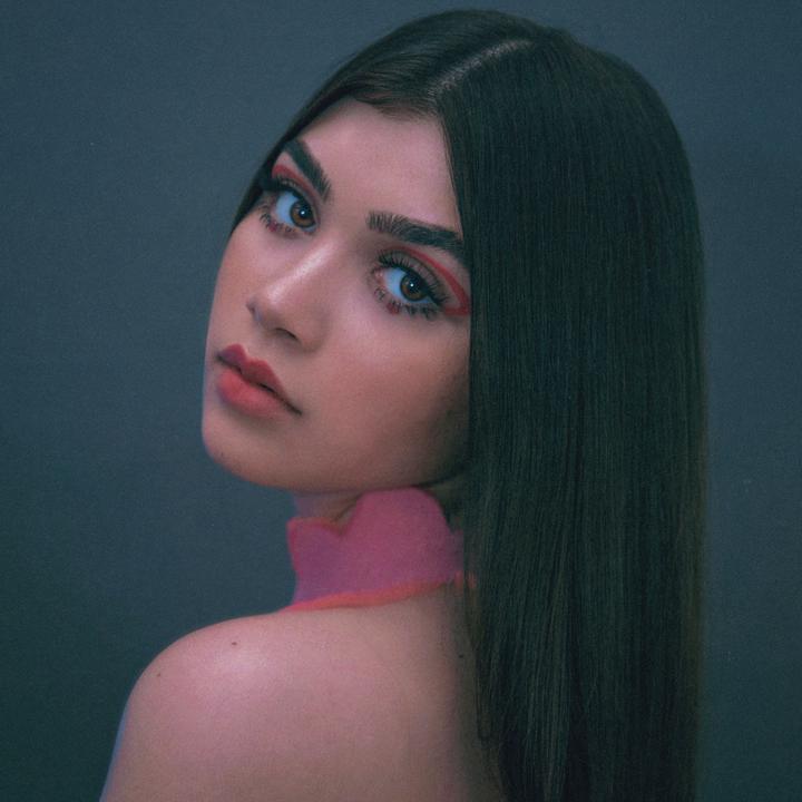 The Profile Image Avatar of elo_os - Eloisa Os