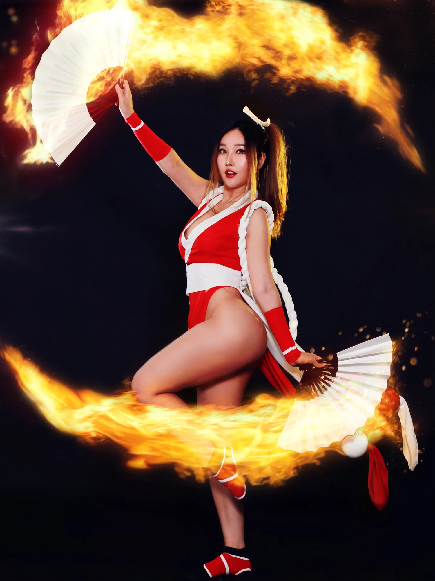 Đọc truyện hentai Tuyển tập Albums siêu phẩm Cosplay - Chap 563 - Rinnie Riot - Mai Shiranui