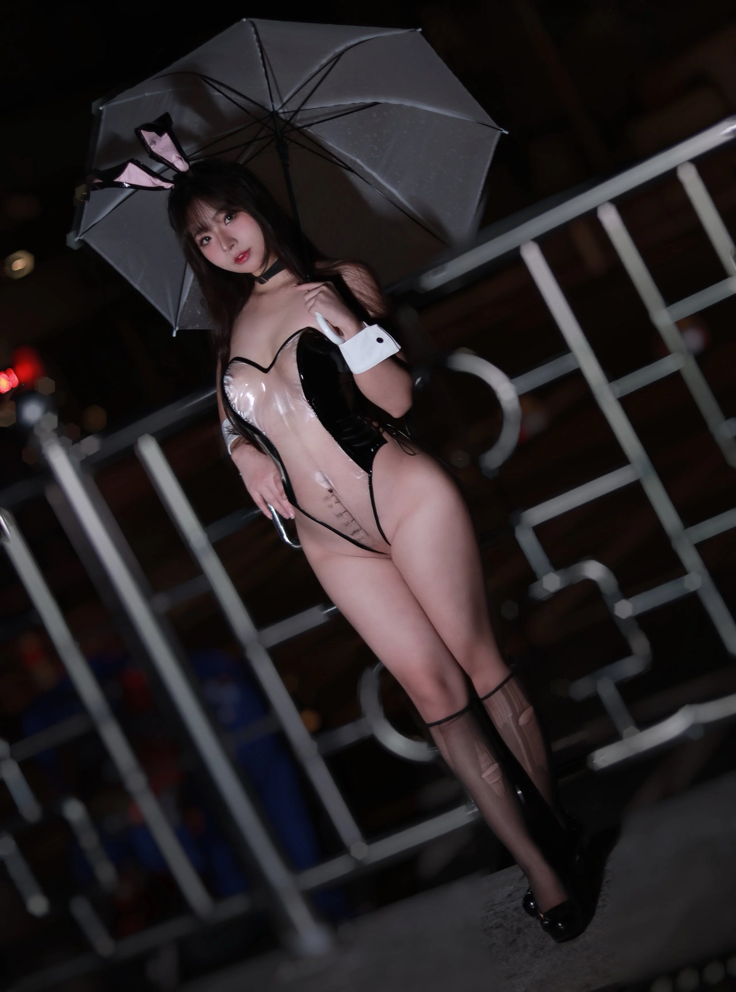 Đọc truyện hentai Tuyển tập Albums siêu phẩm Cosplay - Chap 546 - yuuhui No.006 Transparent Bunny Girl in the Rain