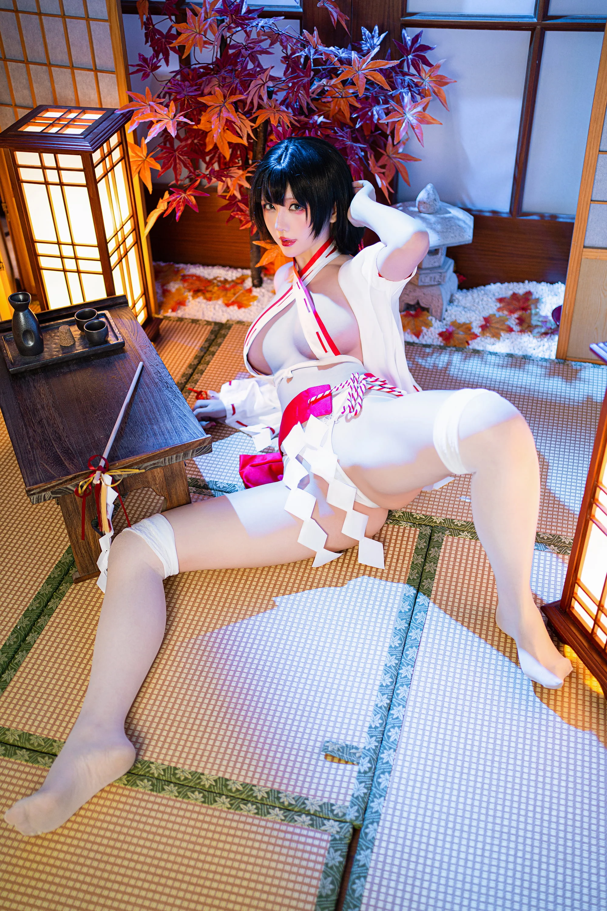 Đọc truyện hentai Tuyển tập Albums siêu phẩm Cosplay - Chap 729 - Star Chichi – New Year Miko
