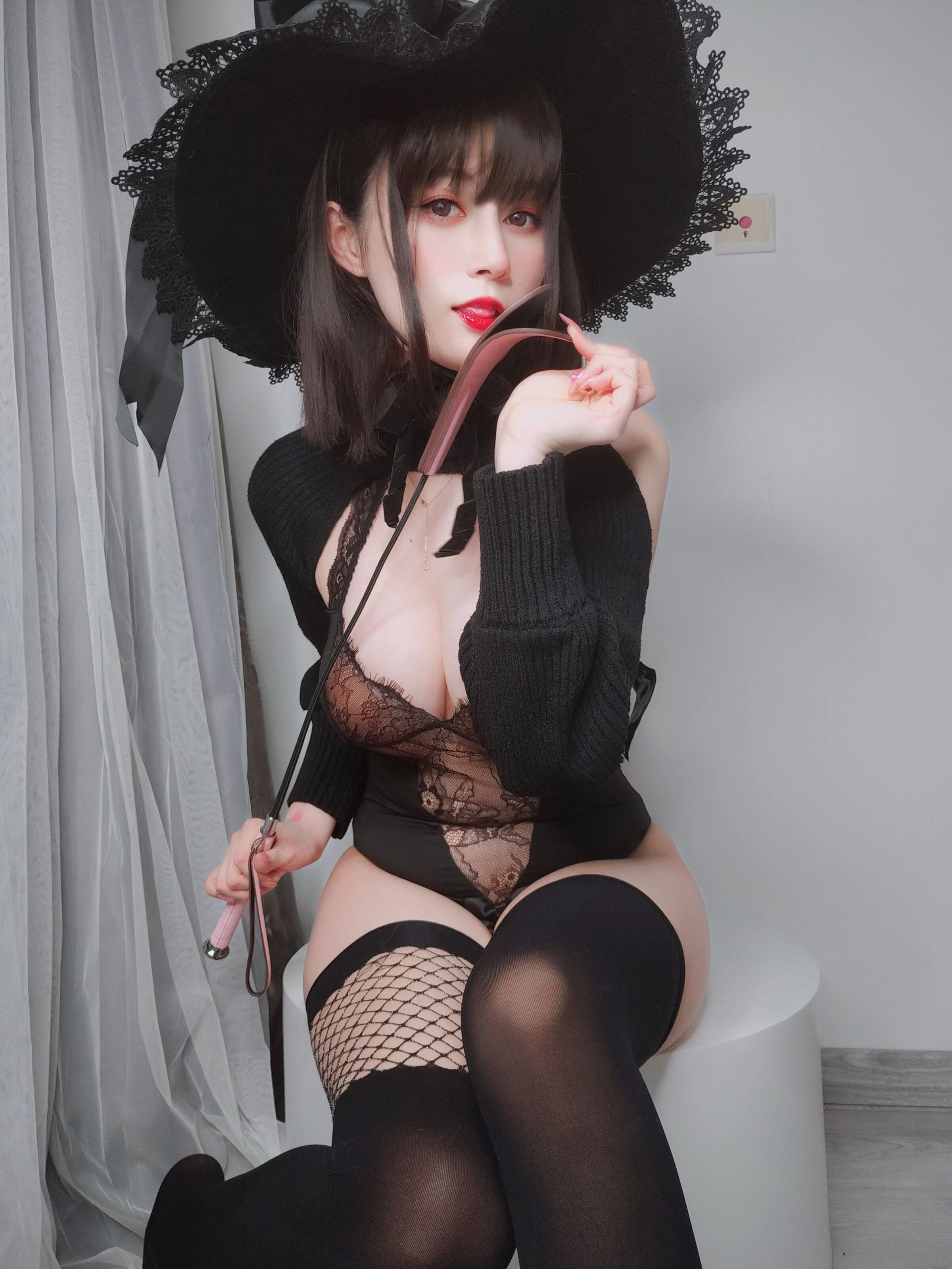 Đọc truyện hentai Tuyển tập Albums siêu phẩm Cosplay - Chap 68 - Phù thủy Cheshire
