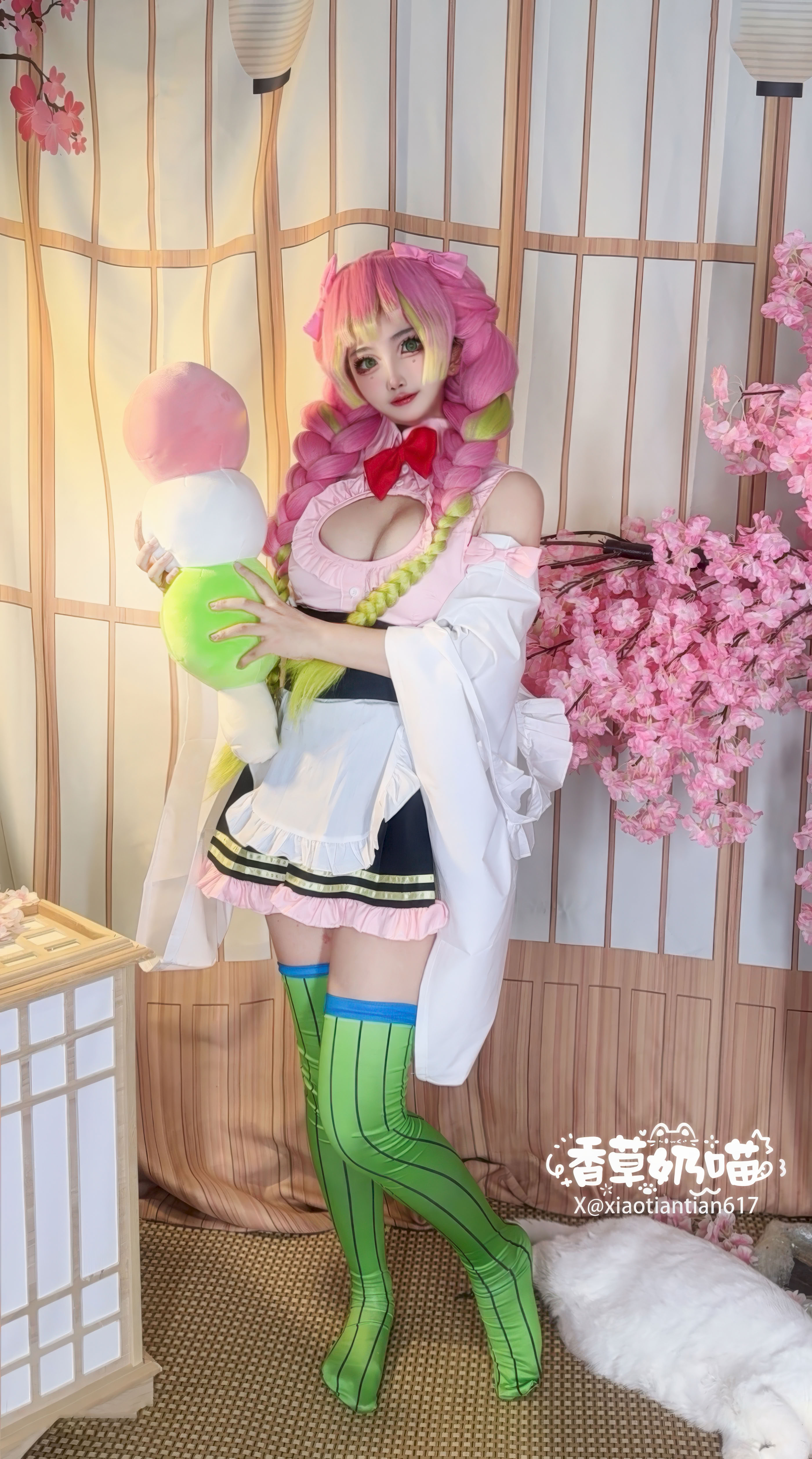 Đọc truyện hentai Tuyển tập Albums siêu phẩm Cosplay - Chap 1444 - Vanilla Milk Cat - Demon Slayer: Kimetsu no Yaiba - Mitsuri Kanroji Maid