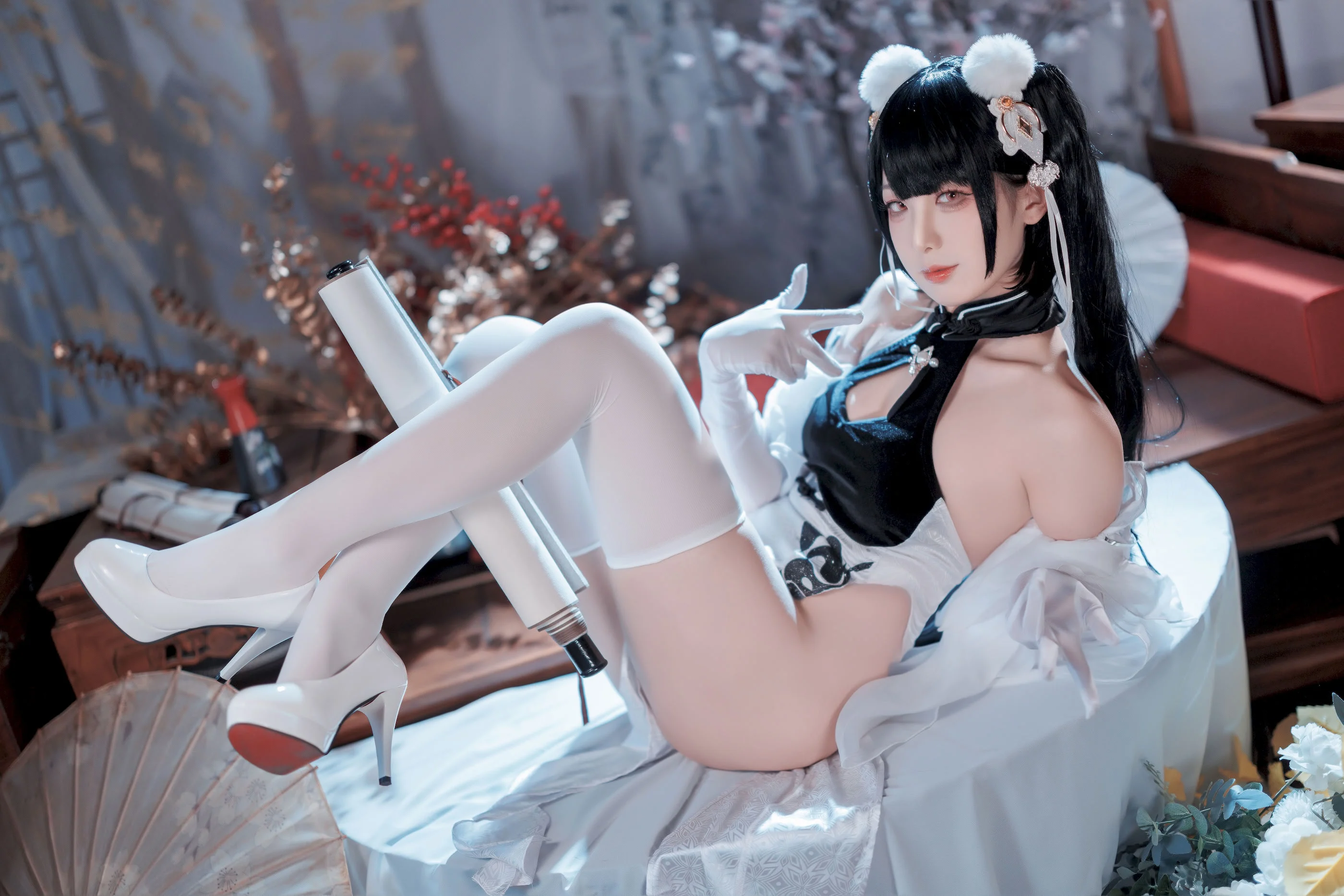 Đọc truyện hentai Tuyển tập Albums siêu phẩm Cosplay - Chap 1170 - The Frontier V - Azur Lane Peter Strasser Erotic Books and Jade