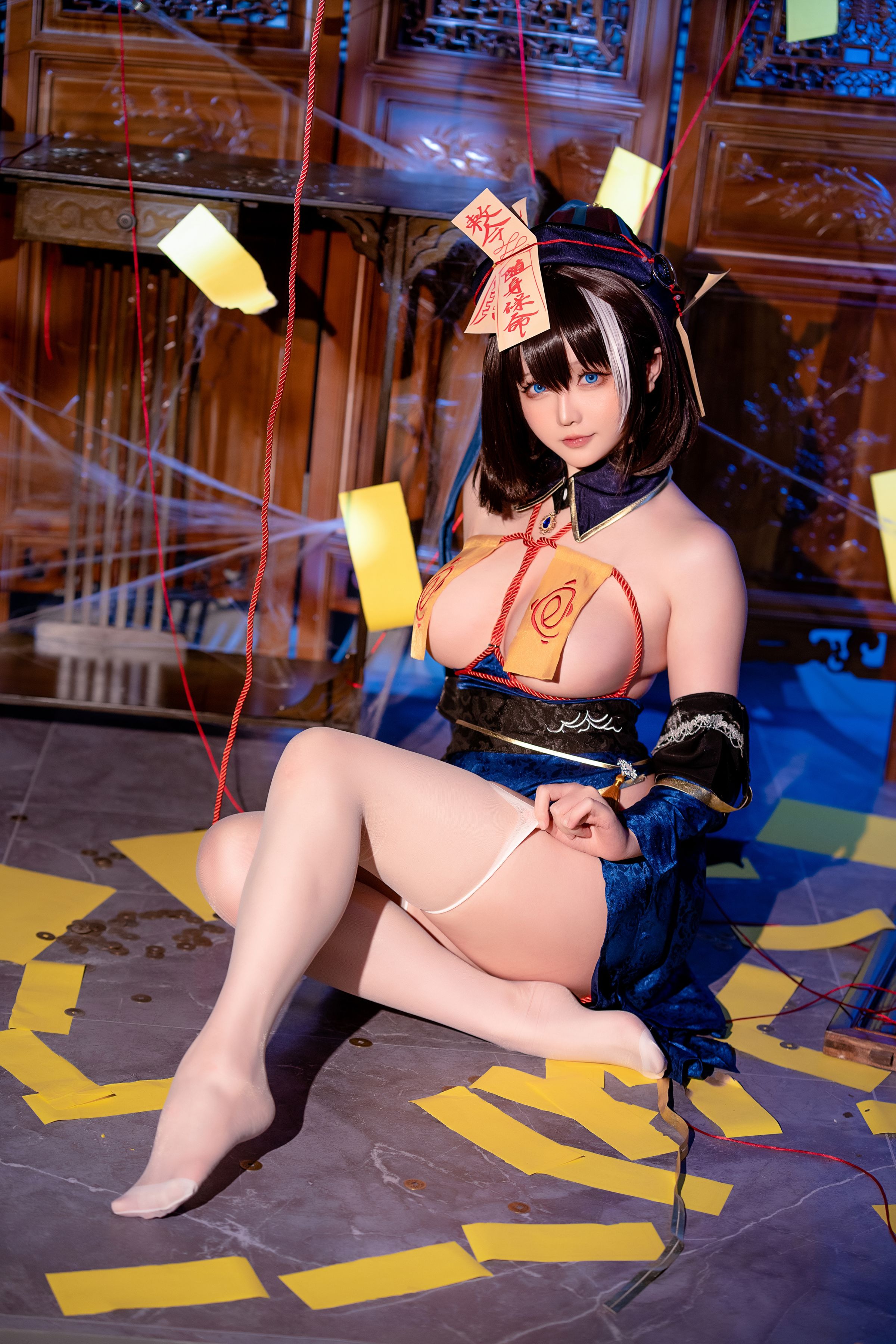 Đọc truyện hentai Tuyển tập Albums siêu phẩm Cosplay - Chap 25 - Chi Chi Halloween