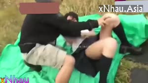 E học sinh ngây thơ mình dây bị đám biến thái bắt cóc vào rừng hiepdam tập thể (E học sinh ngây thơ mình dây bị đám biến thái bắt cóc vào rừng hiepdam tập thể) [26]