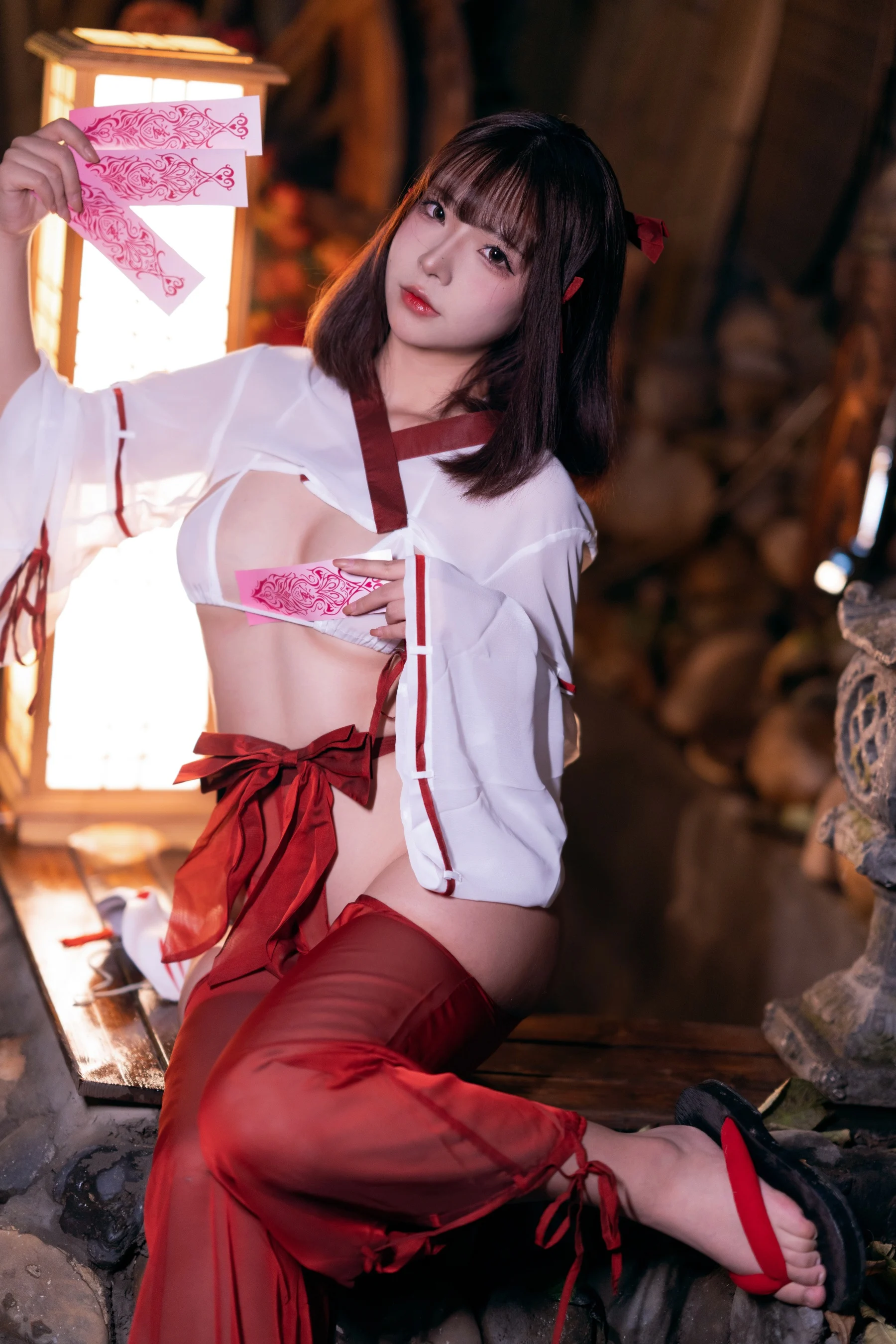 Đọc truyện hentai Tuyển tập Albums siêu phẩm Cosplay - Chap 147 - yuuhui Tamaki - Vu nữ đền thờ