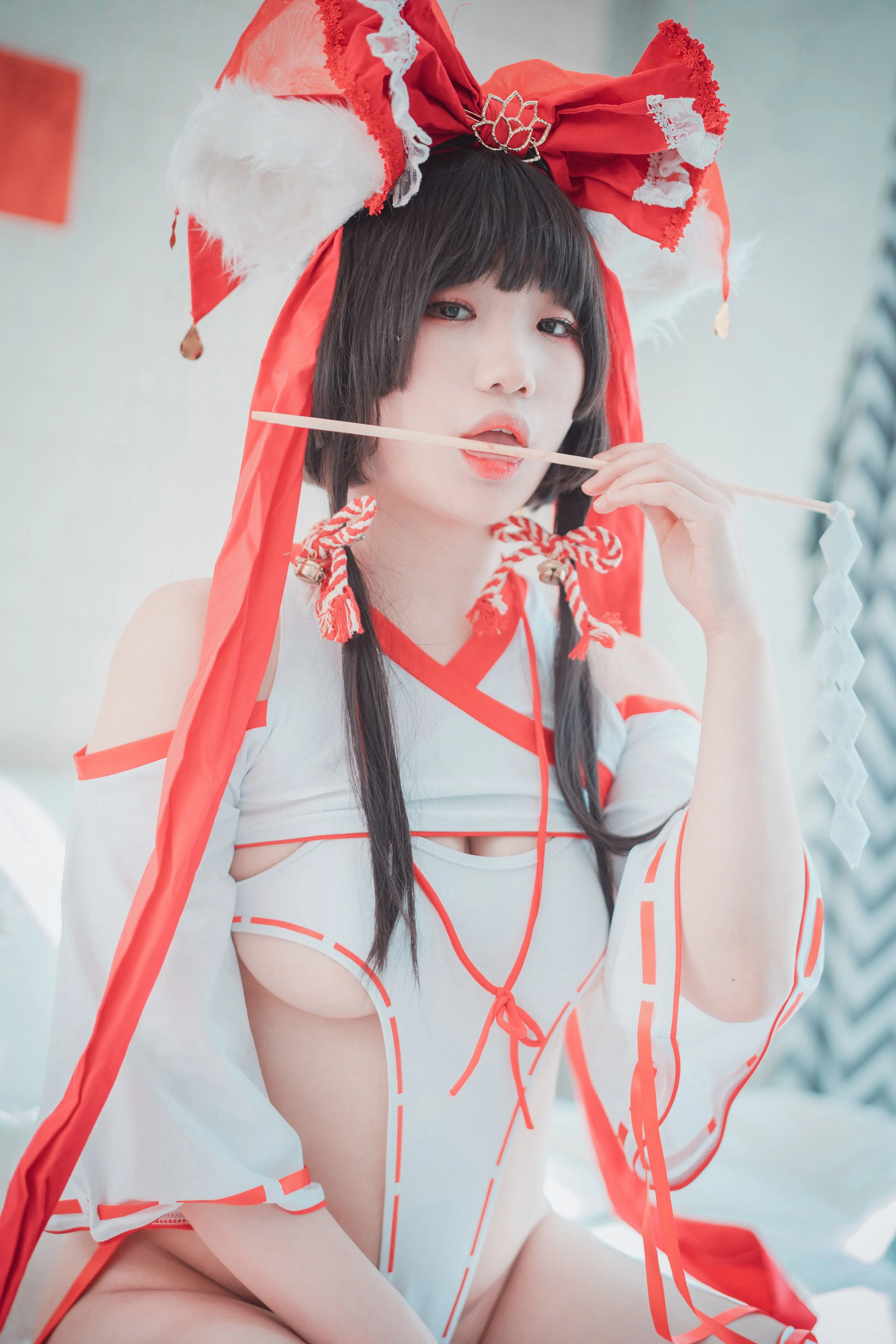 Đọc truyện hentai Tuyển tập Albums siêu phẩm Cosplay - Chap 612 - Mimmi - Reimu Hakurei