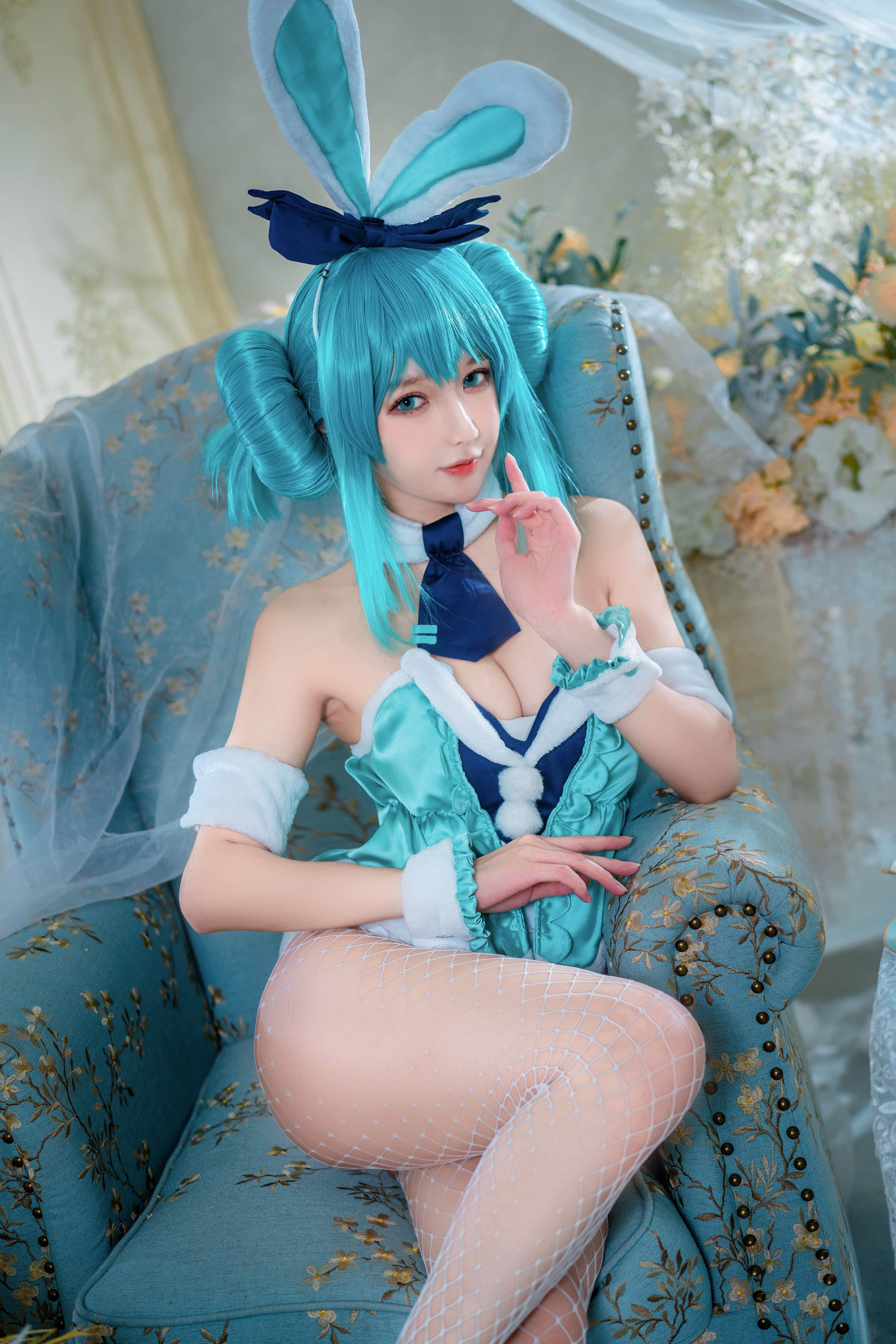 Đọc truyện hentai Tuyển tập Albums siêu phẩm Cosplay - Chap 842 - A Bao is also a bunny girl - NO.30 White Rabbit Miku