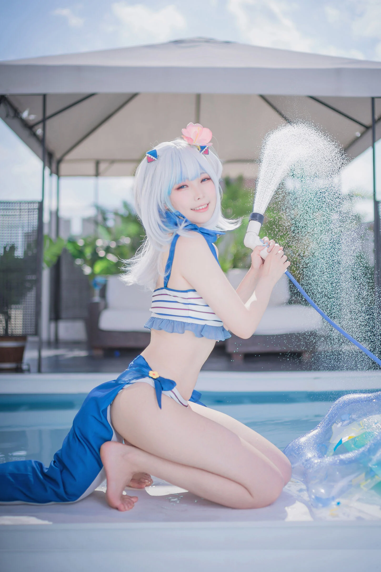 Đọc truyện hentai Tuyển tập Albums siêu phẩm Cosplay - Chap 518 - Ely - Gura Swimsuit