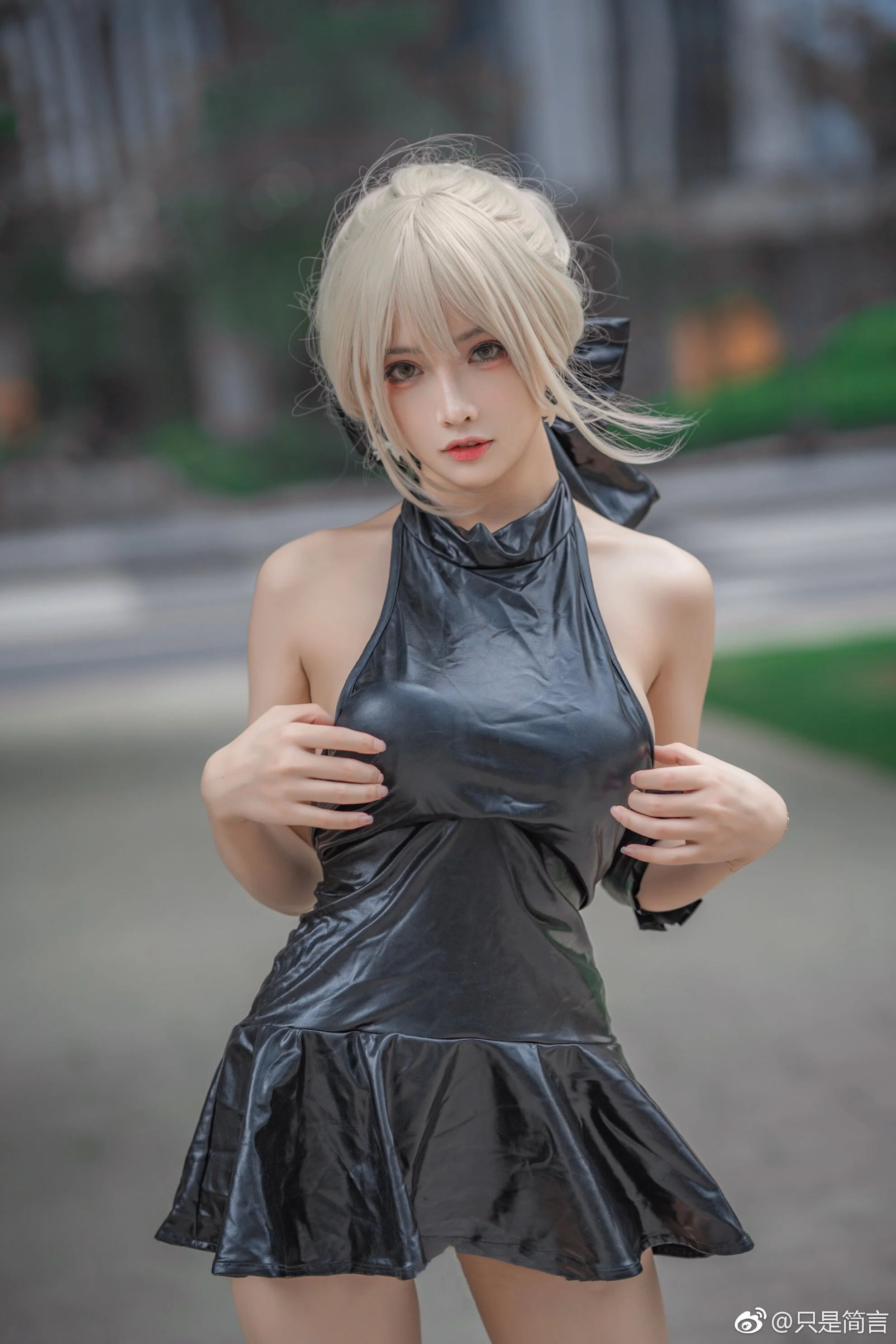 Đọc truyện hentai Tuyển tập Albums siêu phẩm Cosplay - Chap 886 - saber cosplay