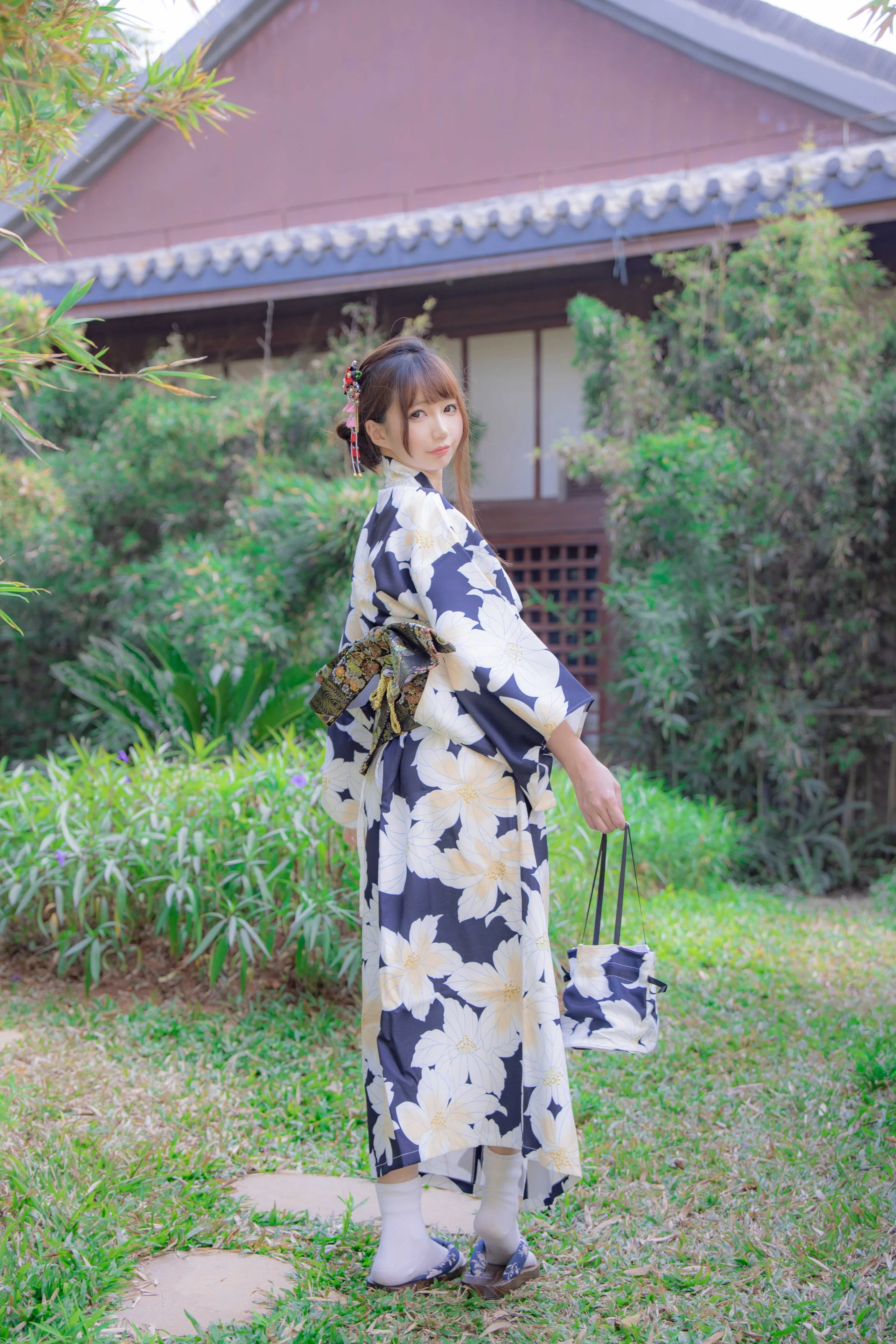 Đọc truyện hentai Tuyển tập Albums siêu phẩm Cosplay - Chap 547 - [Nagisa Monster Meow] Hot Spring