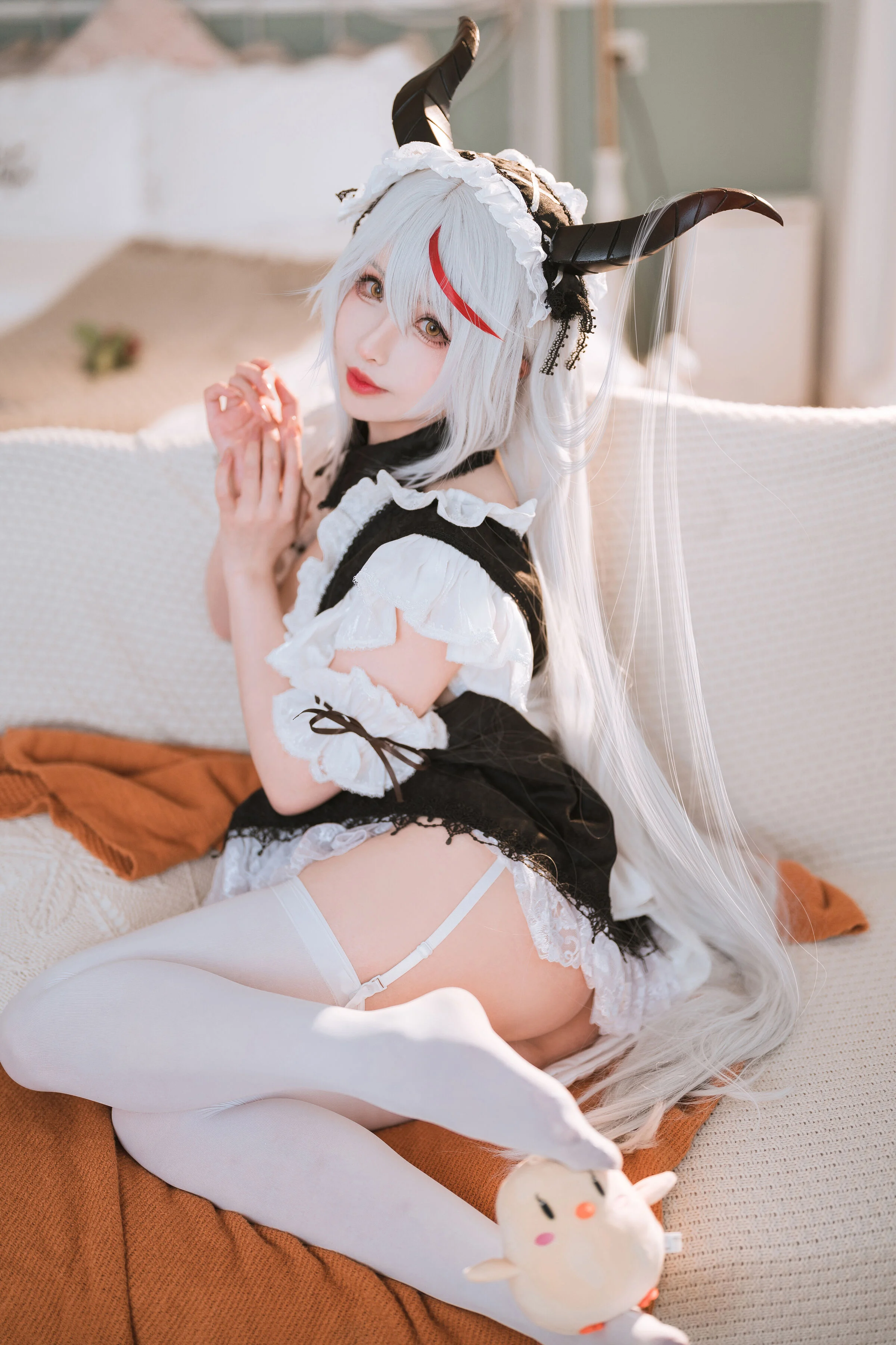 Đọc truyện hentai Tuyển tập Albums siêu phẩm Cosplay - Chap 88 - Rioko Ryoko - Cô hầu gái rồng của Minato