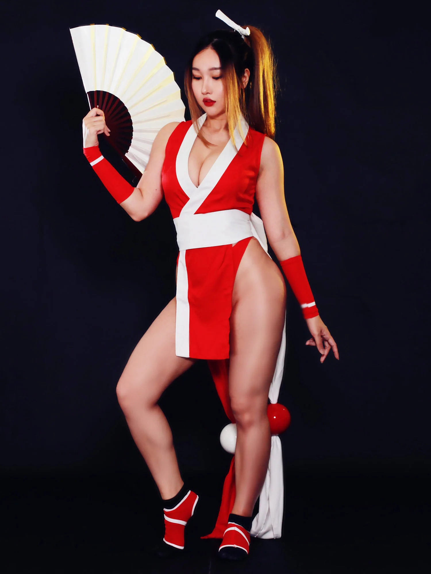 Đọc truyện hentai Tuyển tập Albums siêu phẩm Cosplay - Chap 563 - Rinnie Riot - Mai Shiranui