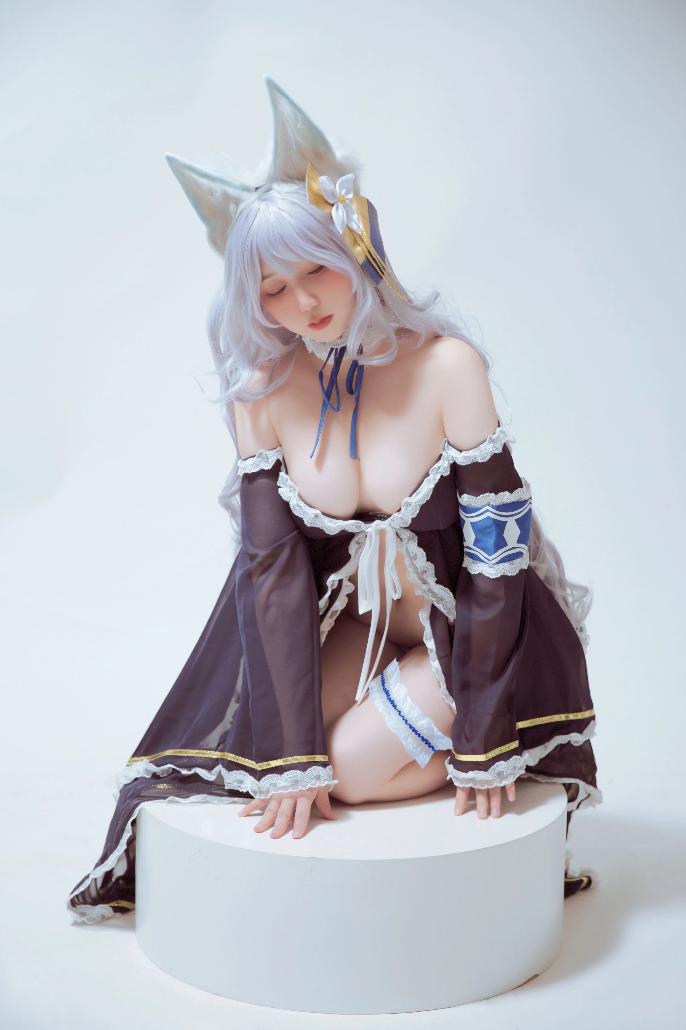 Đọc truyện hentai Tuyển tập Albums siêu phẩm Cosplay - Chap 585 - Ruby dip sauce Meimei - Azur Lane Shinano painter pajamas