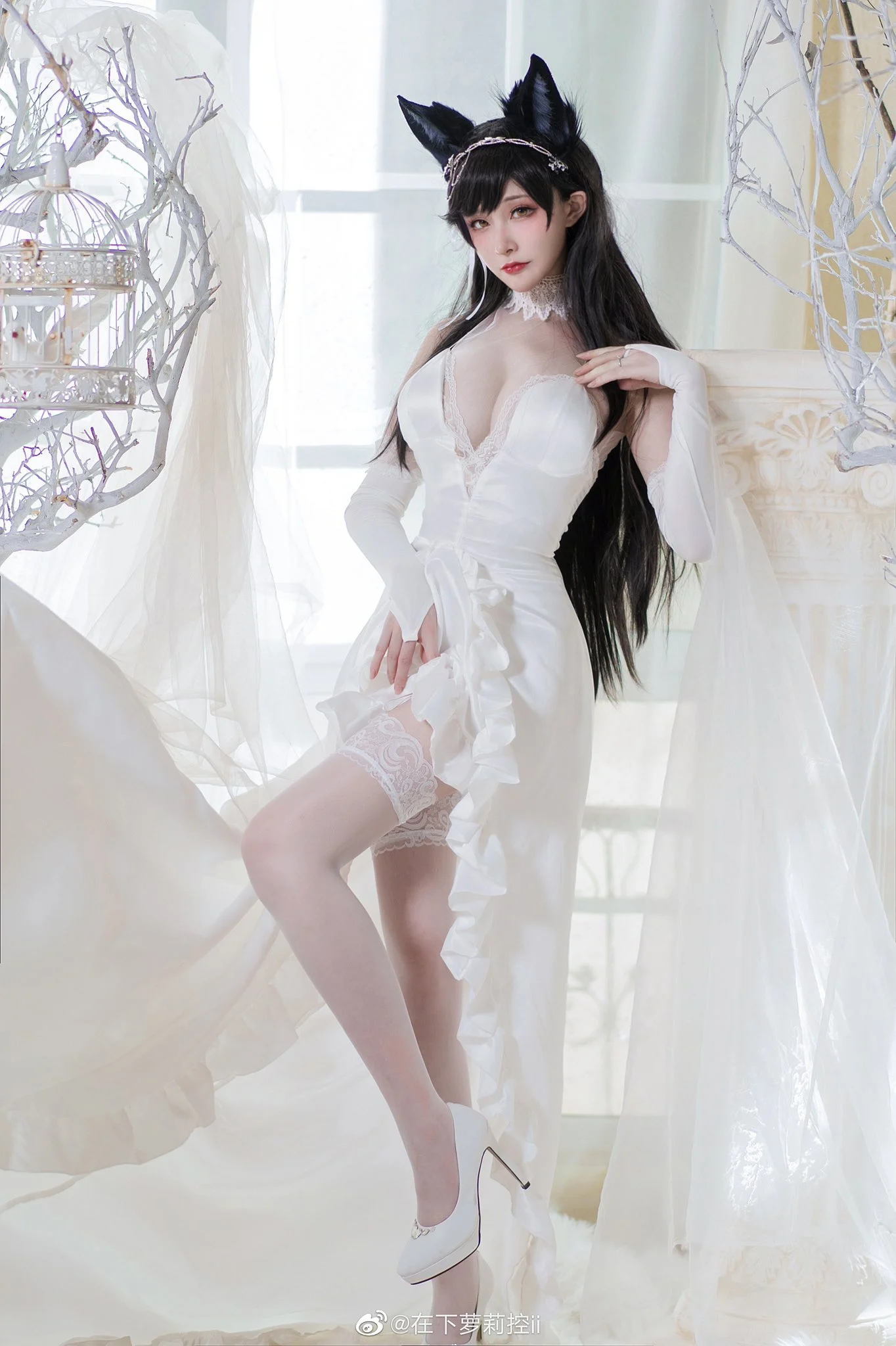 Đọc truyện hentai Tuyển tập Albums siêu phẩm Cosplay - Chap 498 - Egil + Prince Eugen + Louis IX + Atago (Azur Lane)