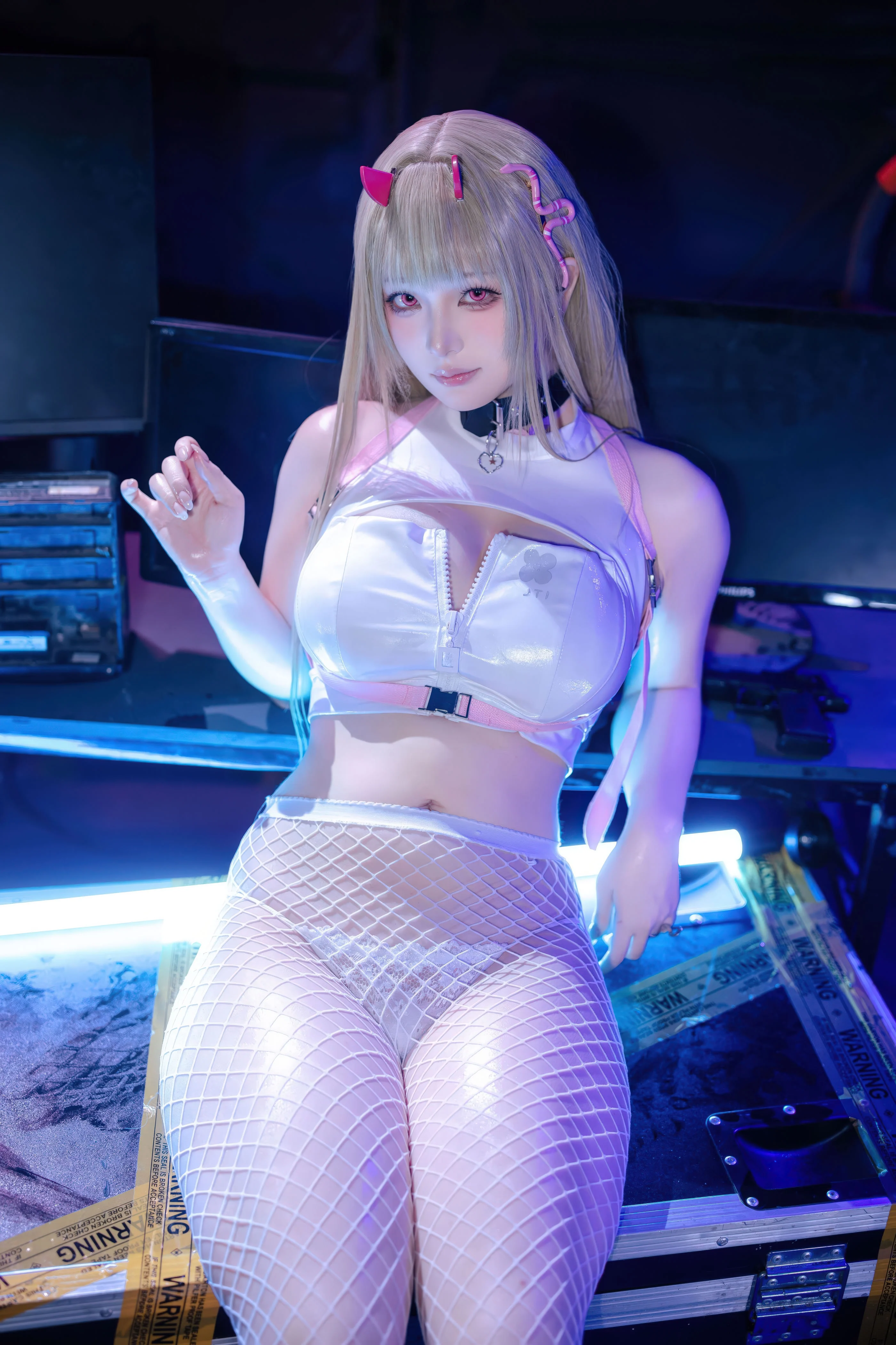 Đọc truyện hentai Tuyển tập Albums siêu phẩm Cosplay - Chap 1342 - Yukako - Victory Goddess: Niki, Viper