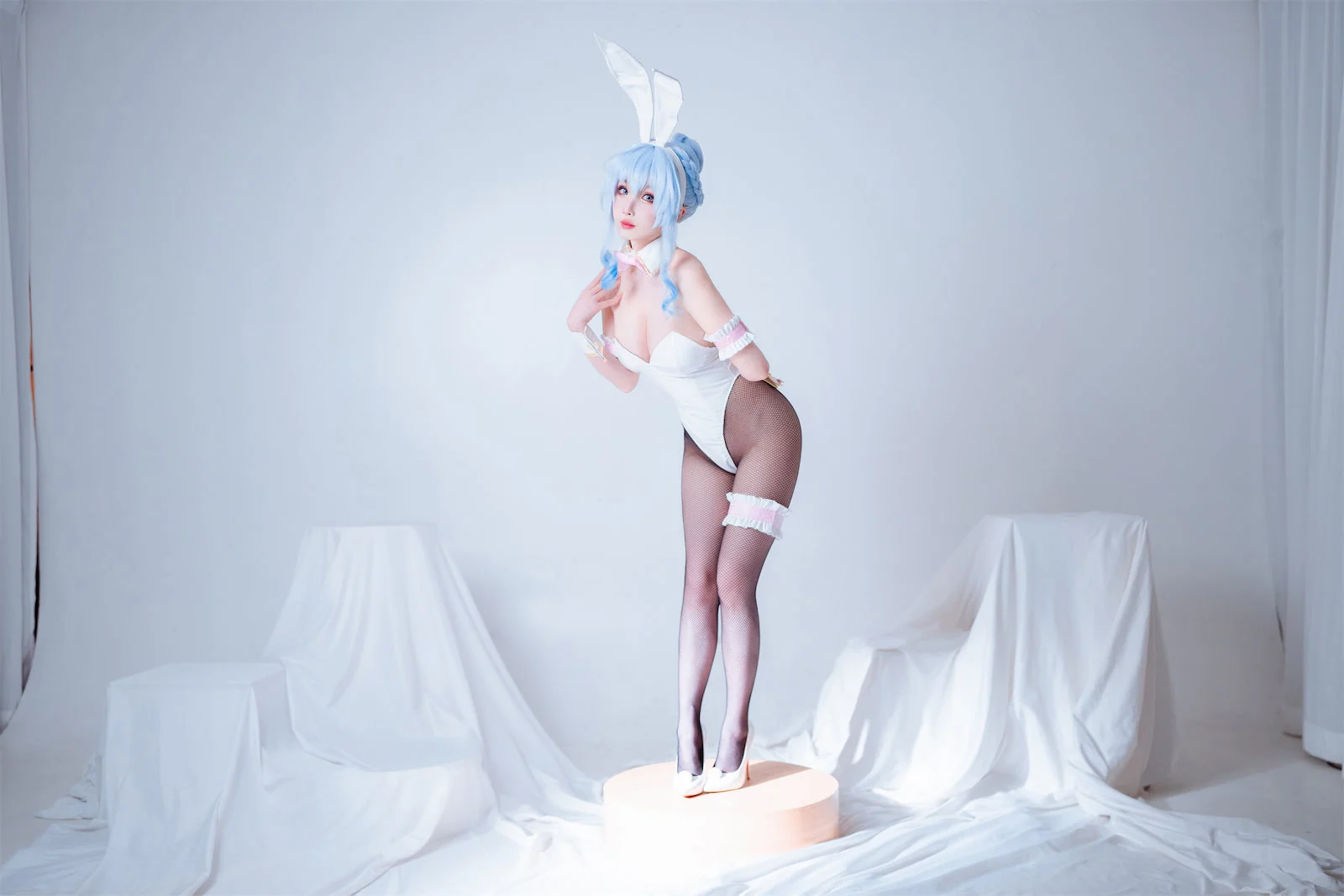 Đọc truyện hentai Tuyển tập Albums siêu phẩm Cosplay - Chap 427 - Ryoko - Snow Girl Bunny