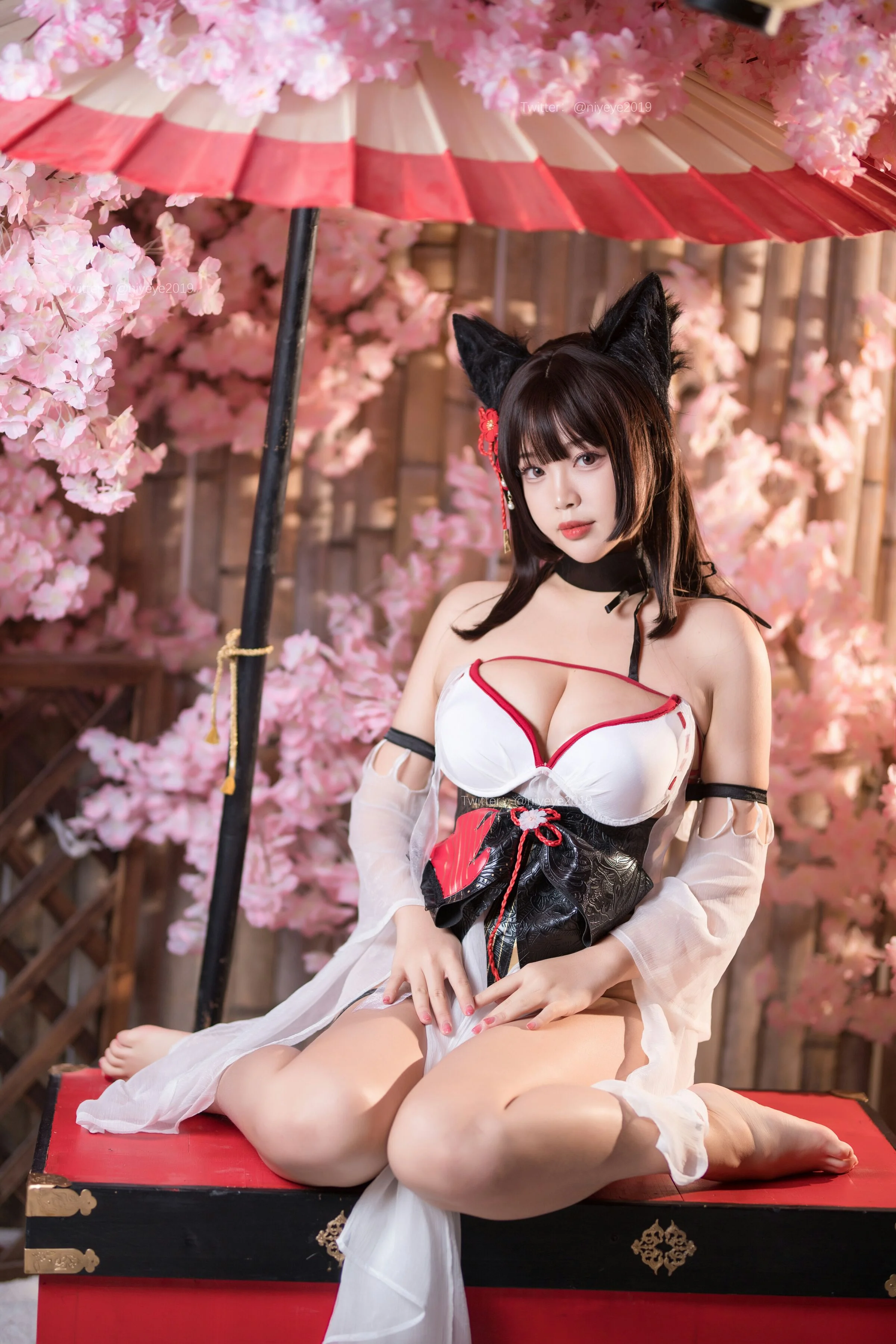 Đọc truyện hentai Tuyển tập Albums siêu phẩm Cosplay - Chap 613 - Bai Yeye - Azur Lane - Amagi