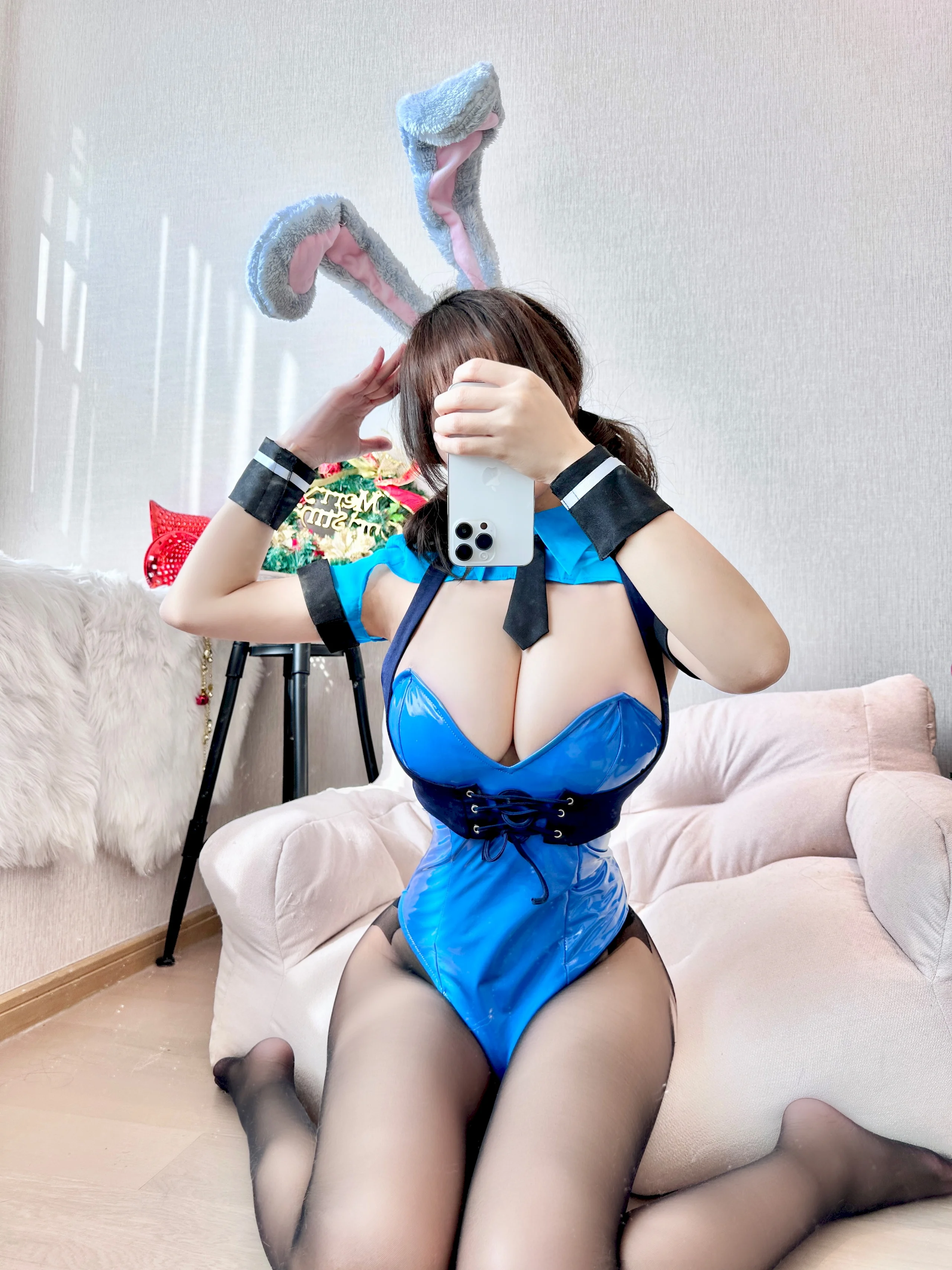 Đọc truyện hentai Tuyển tập Albums siêu phẩm Cosplay - Chap 402 - Ogura Chiyo w - Rabbit Police Officer