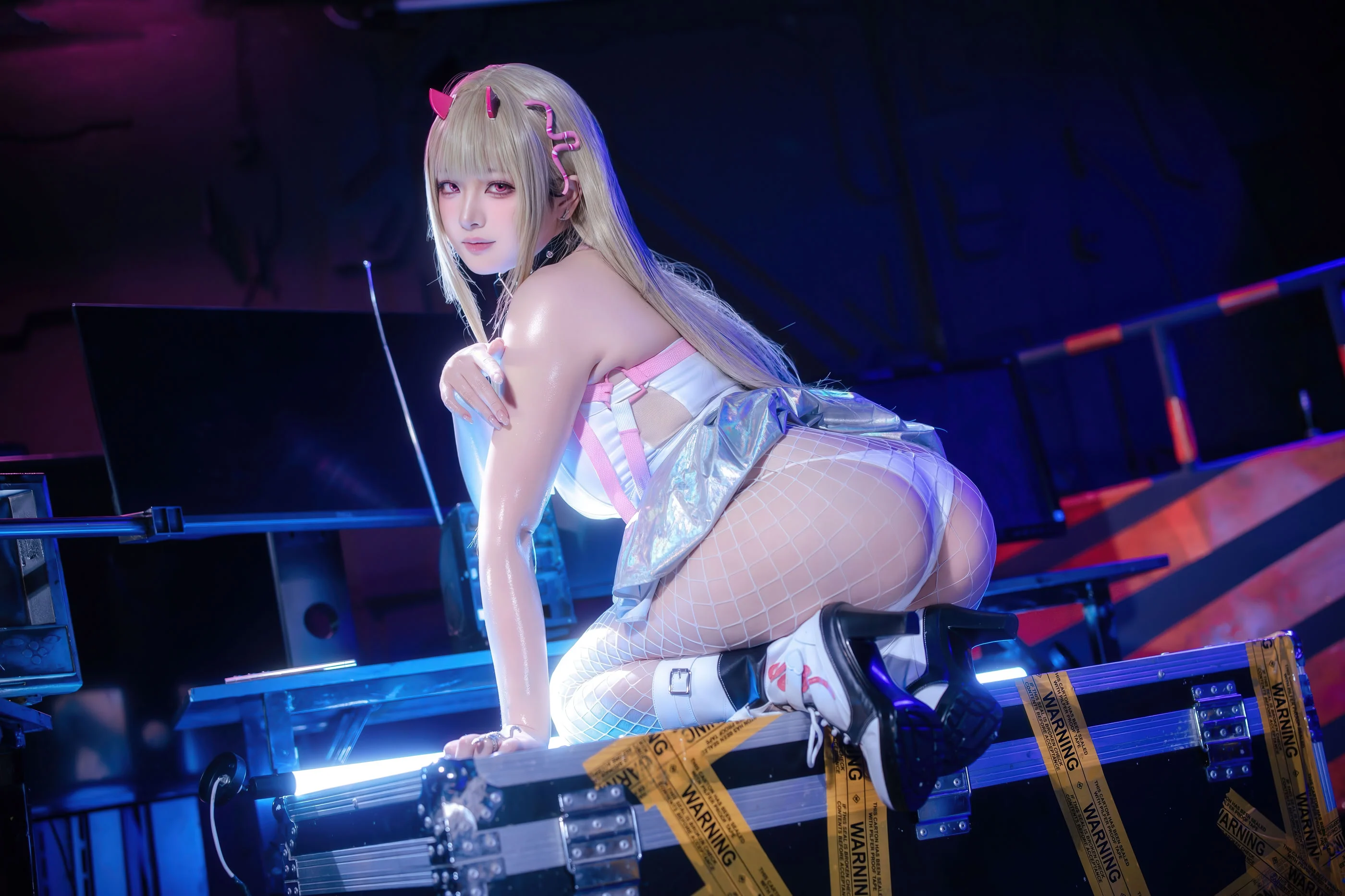 Đọc truyện hentai Tuyển tập Albums siêu phẩm Cosplay - Chap 1342 - Yukako - Victory Goddess: Niki, Viper