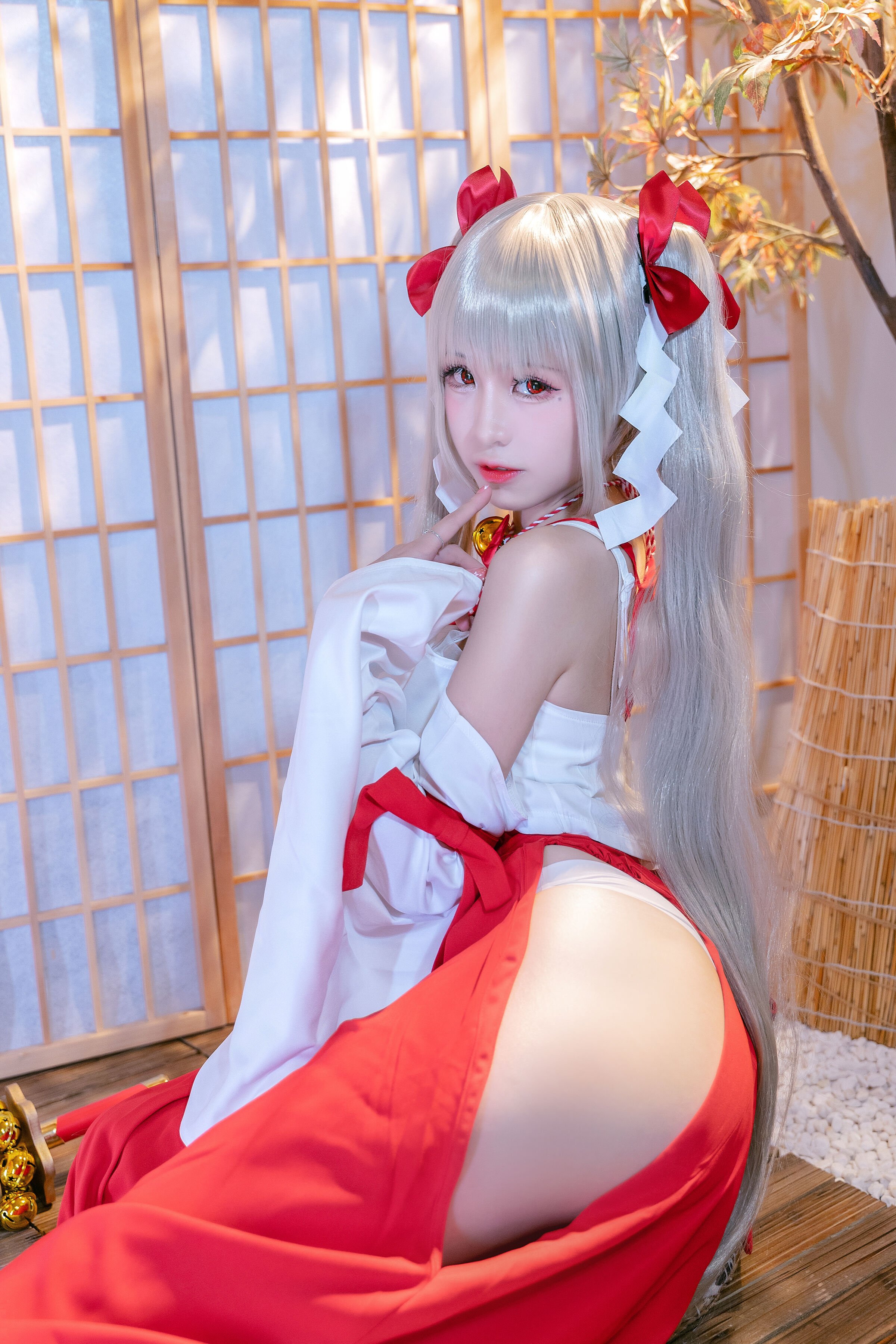 Đọc truyện hentai Tuyển tập Albums siêu phẩm Cosplay - Chap 594 - miko sauce - Awesome witch