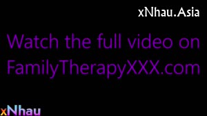Kỉ nghỉ cùng với mẹ Vacation Accident With Hot Step Mom - Gigi Dior - Family Therapy (Kỉ nghỉ cùng với mẹ Vacation Accident With Hot Step Mom - Gigi Dior - Family Therapy) [26]