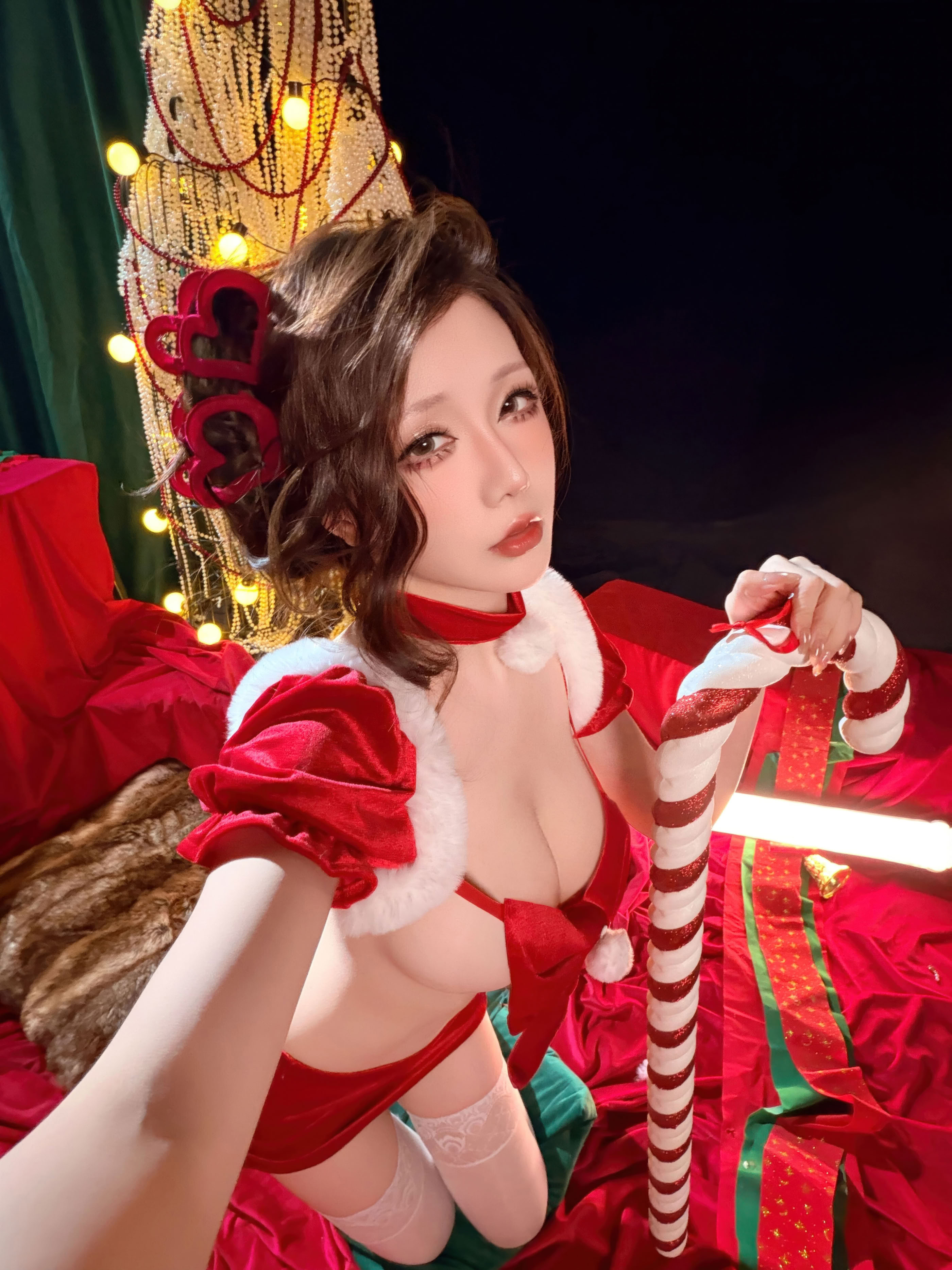 Đọc truyện hentai Tuyển tập Albums siêu phẩm Cosplay - Chap 1340 - Starry Night's 2025 Christmas Plan