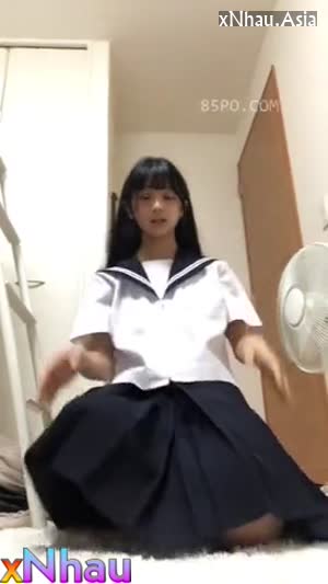 Bé rau học sinh mặt ngây thơ lần đầu tự quay video móc cho a xem p1 (Bé rau học sinh mặt ngây thơ lần đầu tự quay video móc cho a xem p1) [26]