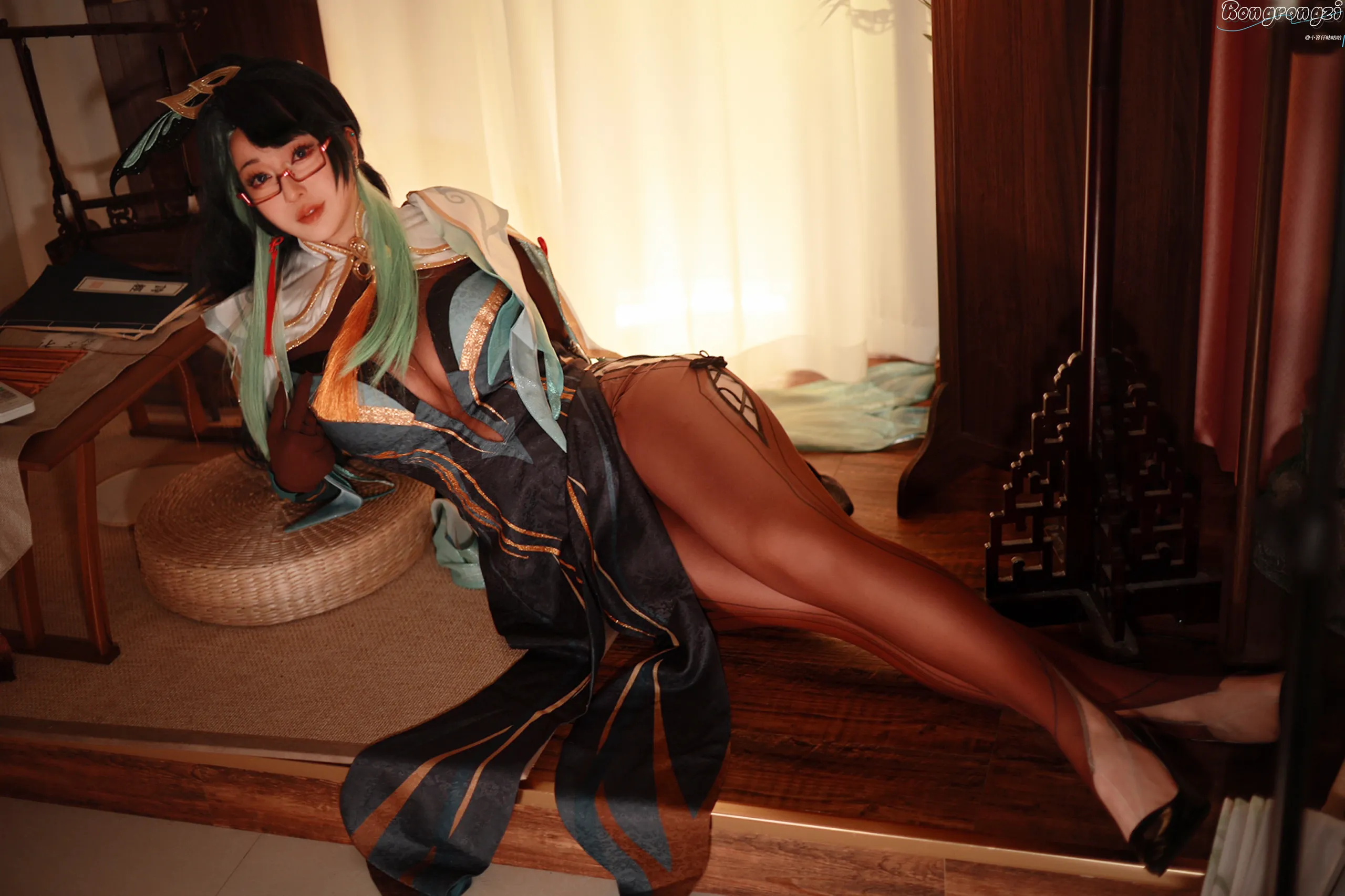 Đọc truyện hentai Tuyển tập Albums siêu phẩm Cosplay - Chap 954 - Xiao Rongzi Guguguw - Original God Xianyun