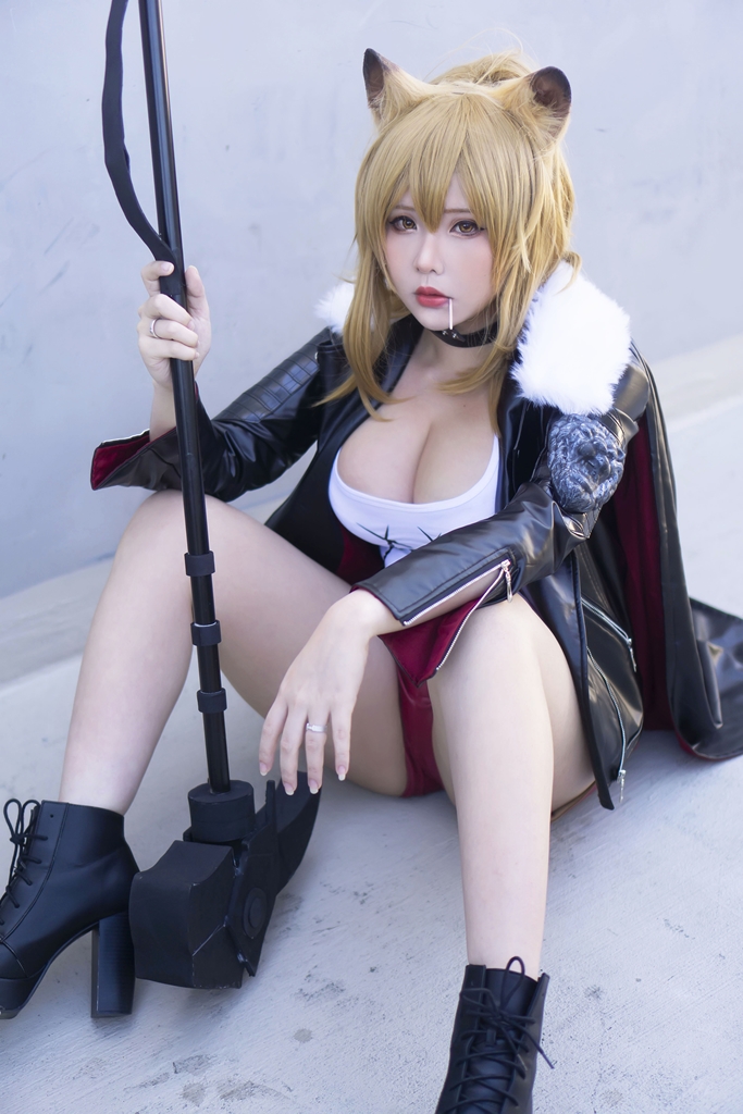 Đọc truyện hentai Tuyển tập Albums siêu phẩm Cosplay - Chap 314 - Hana Bunny – Siege (Arknights)