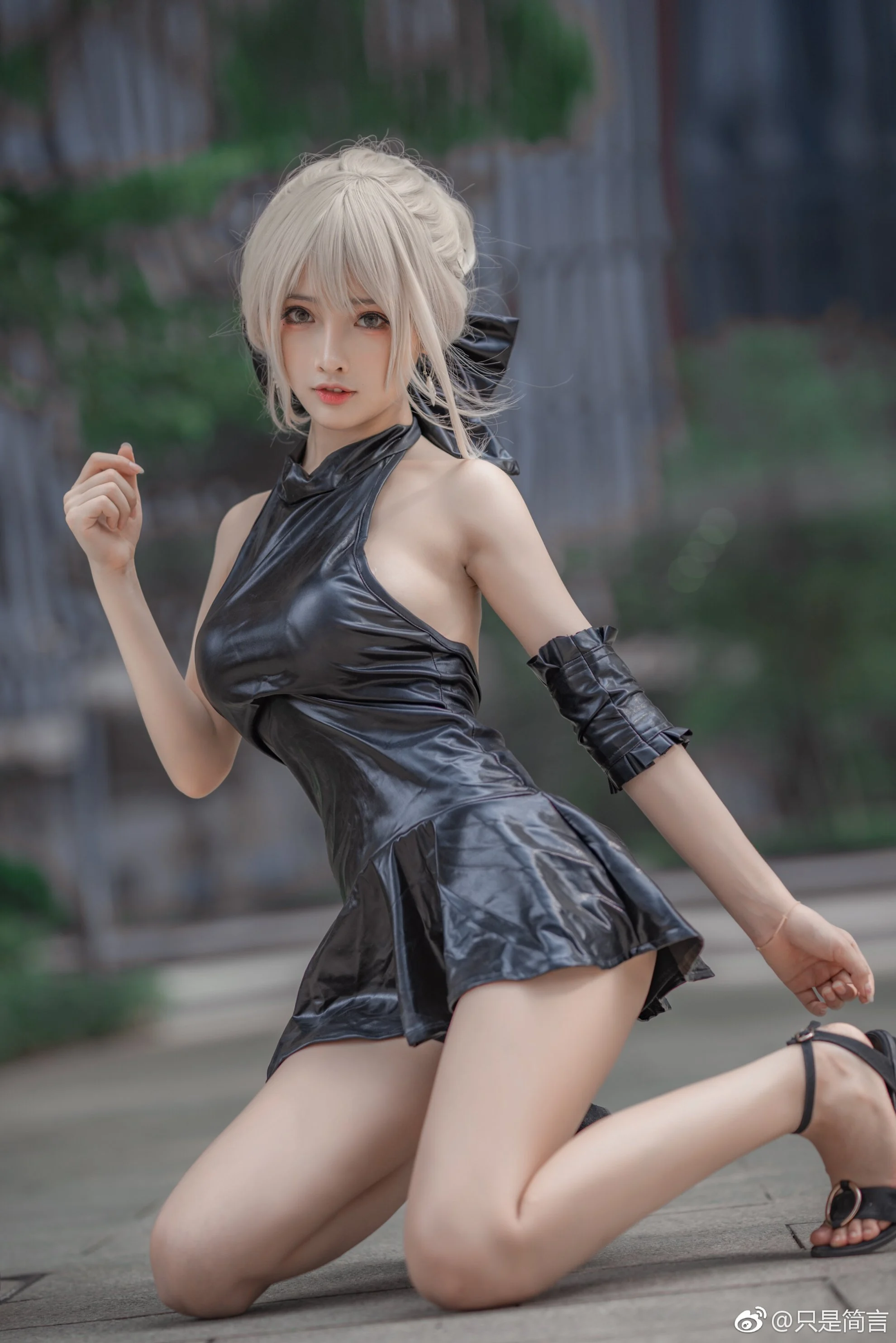 Đọc truyện hentai Tuyển tập Albums siêu phẩm Cosplay - Chap 886 - saber cosplay