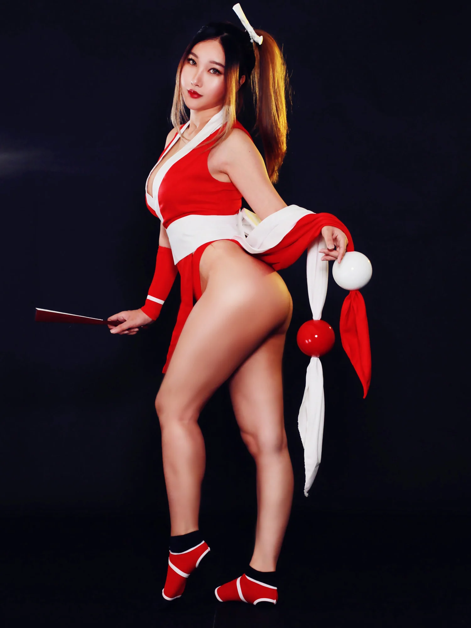 Đọc truyện hentai Tuyển tập Albums siêu phẩm Cosplay - Chap 563 - Rinnie Riot - Mai Shiranui