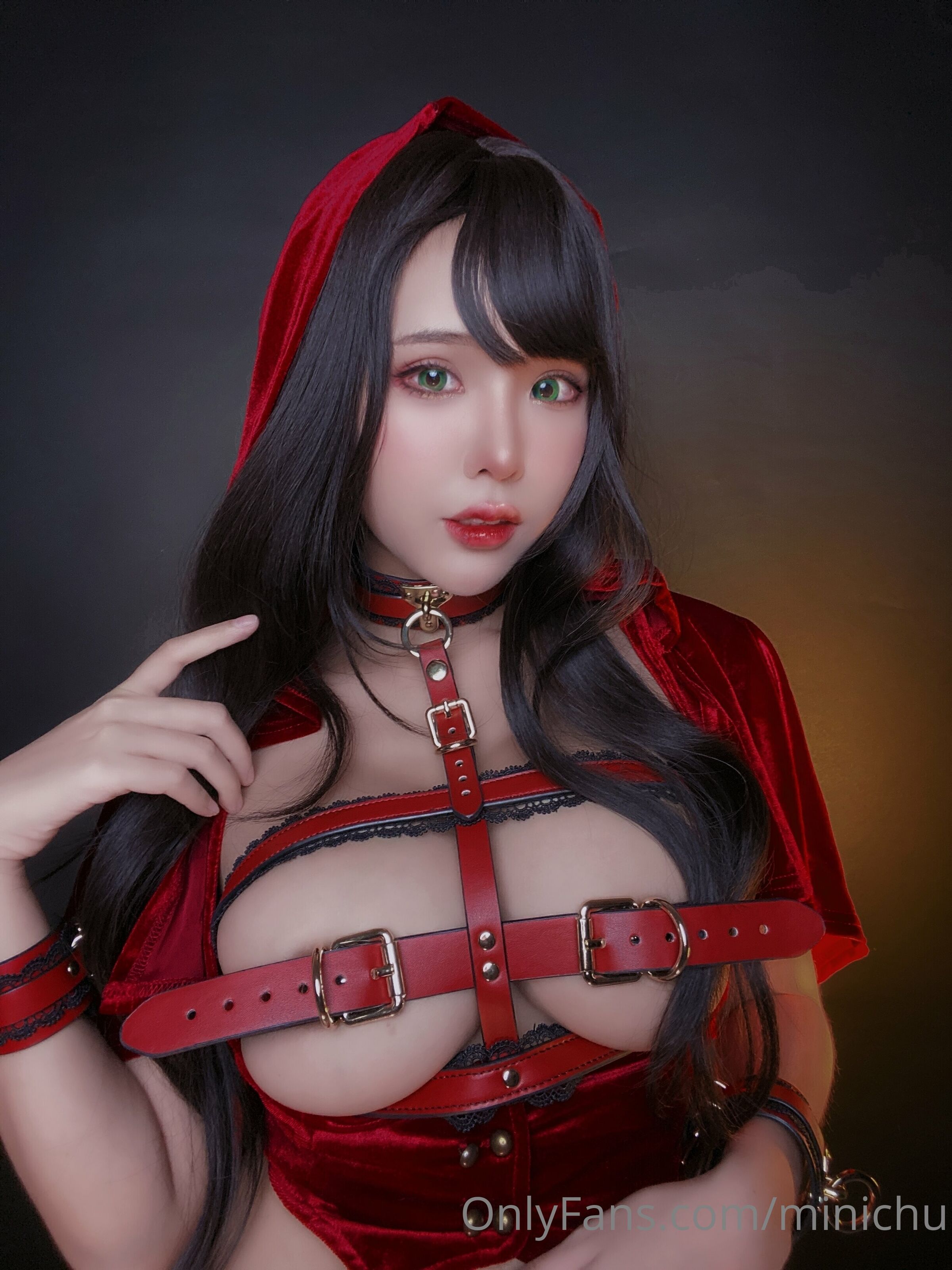 Đọc truyện hentai Tuyển tập Albums siêu phẩm Cosplay - Chap 457 - Minichu - Red Riding Hood