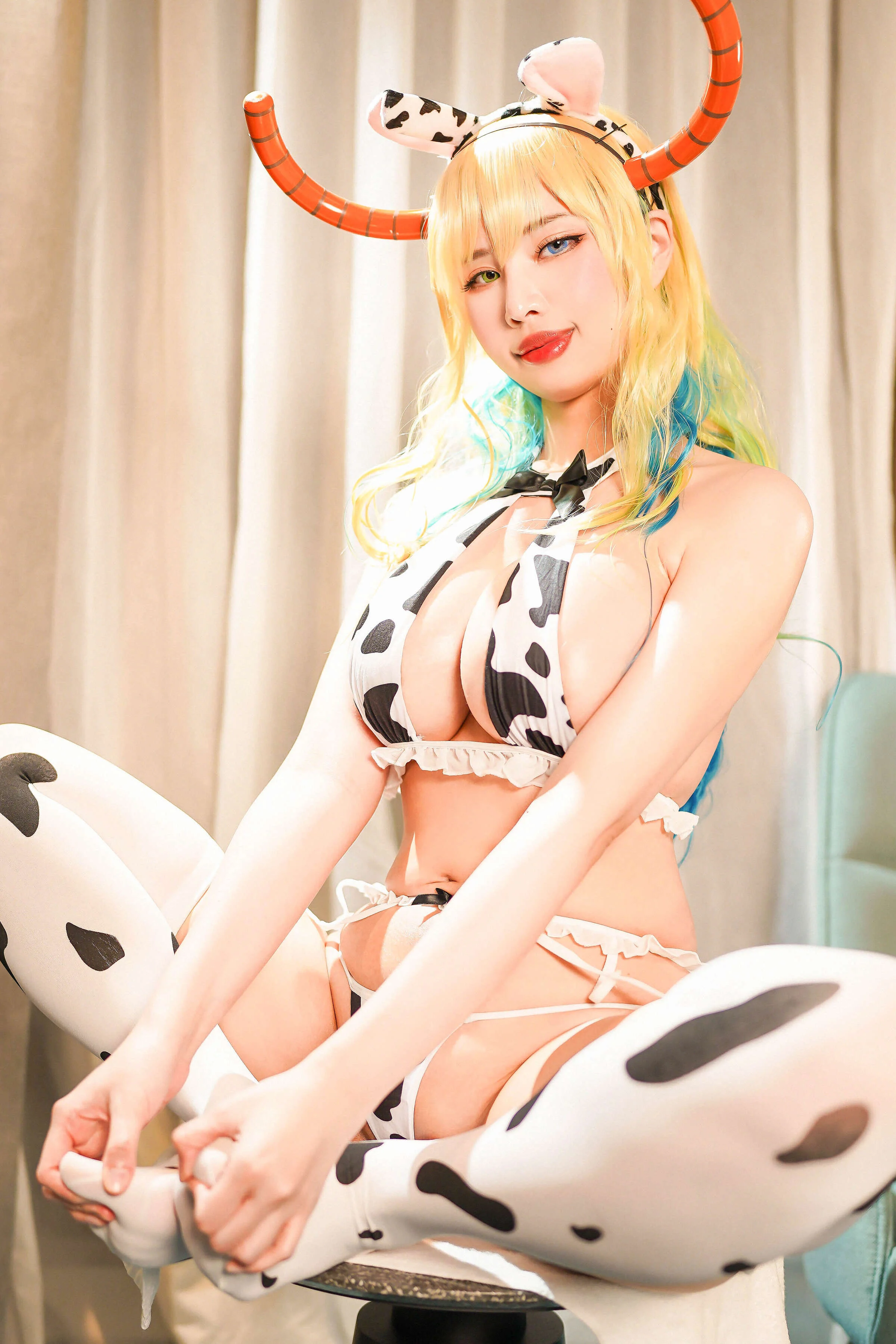 Đọc truyện hentai Tuyển tập Albums siêu phẩm Cosplay - Chap 280 - Kaya Huang - Ketsarukoatoru Cow Girl