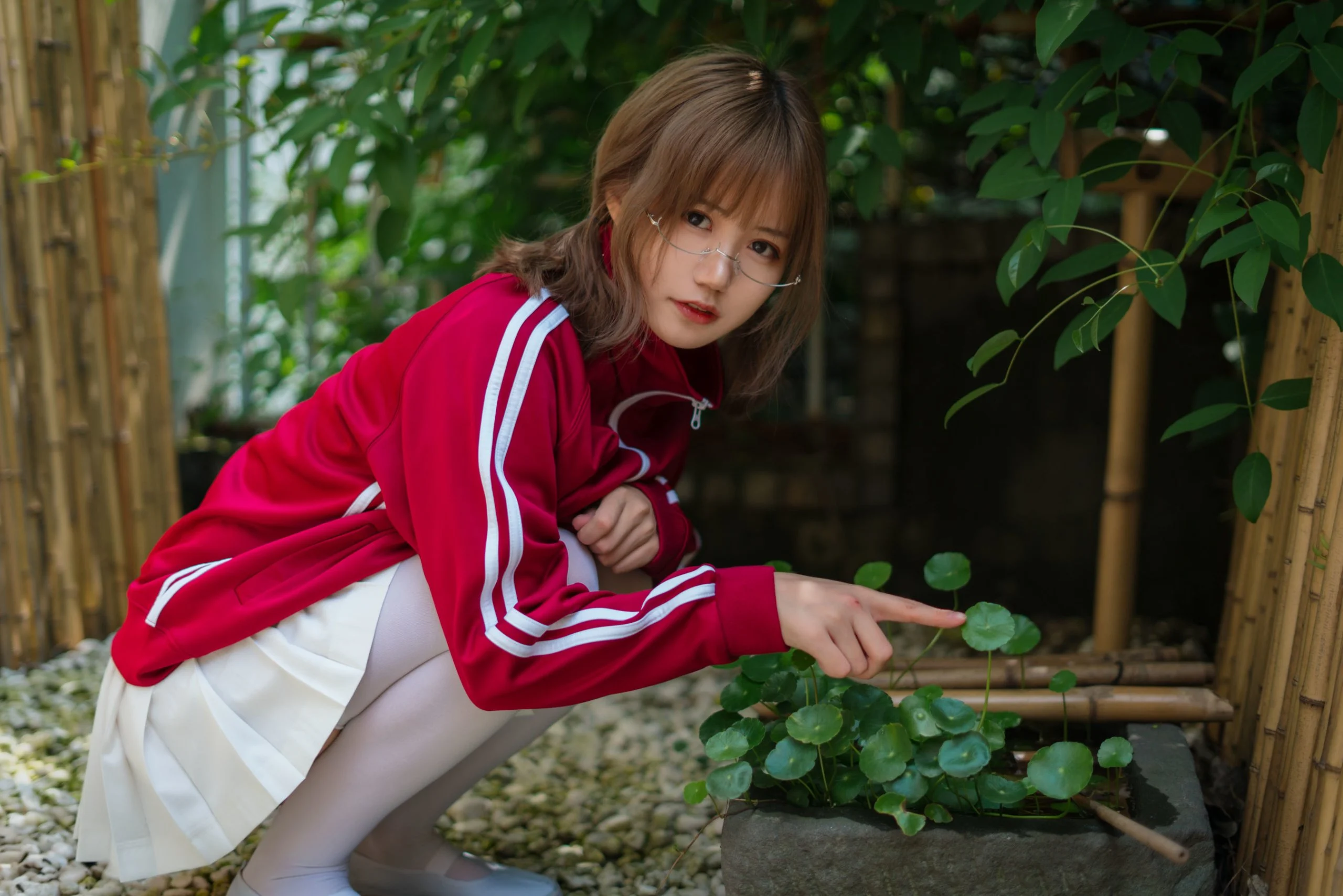 Đọc truyện hentai Tuyển tập Albums siêu phẩm Cosplay - Chap 734 - [Chiyoko Ogura] Red gymnastics suit